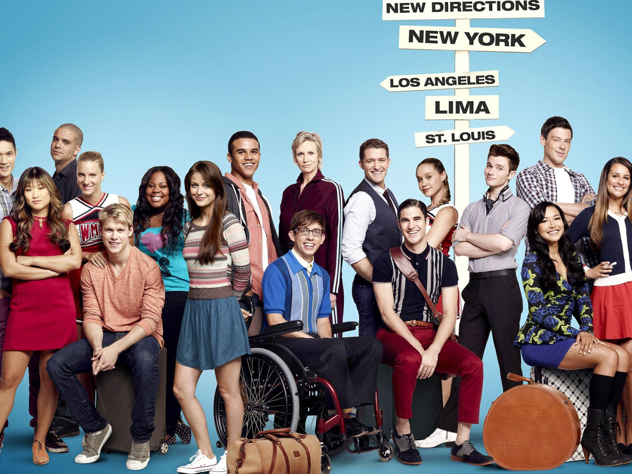 Glee (TV series): New Directions, An American musical comedy-drama show, Lima New-York, St. Louis. 2050x1540 HD Background.