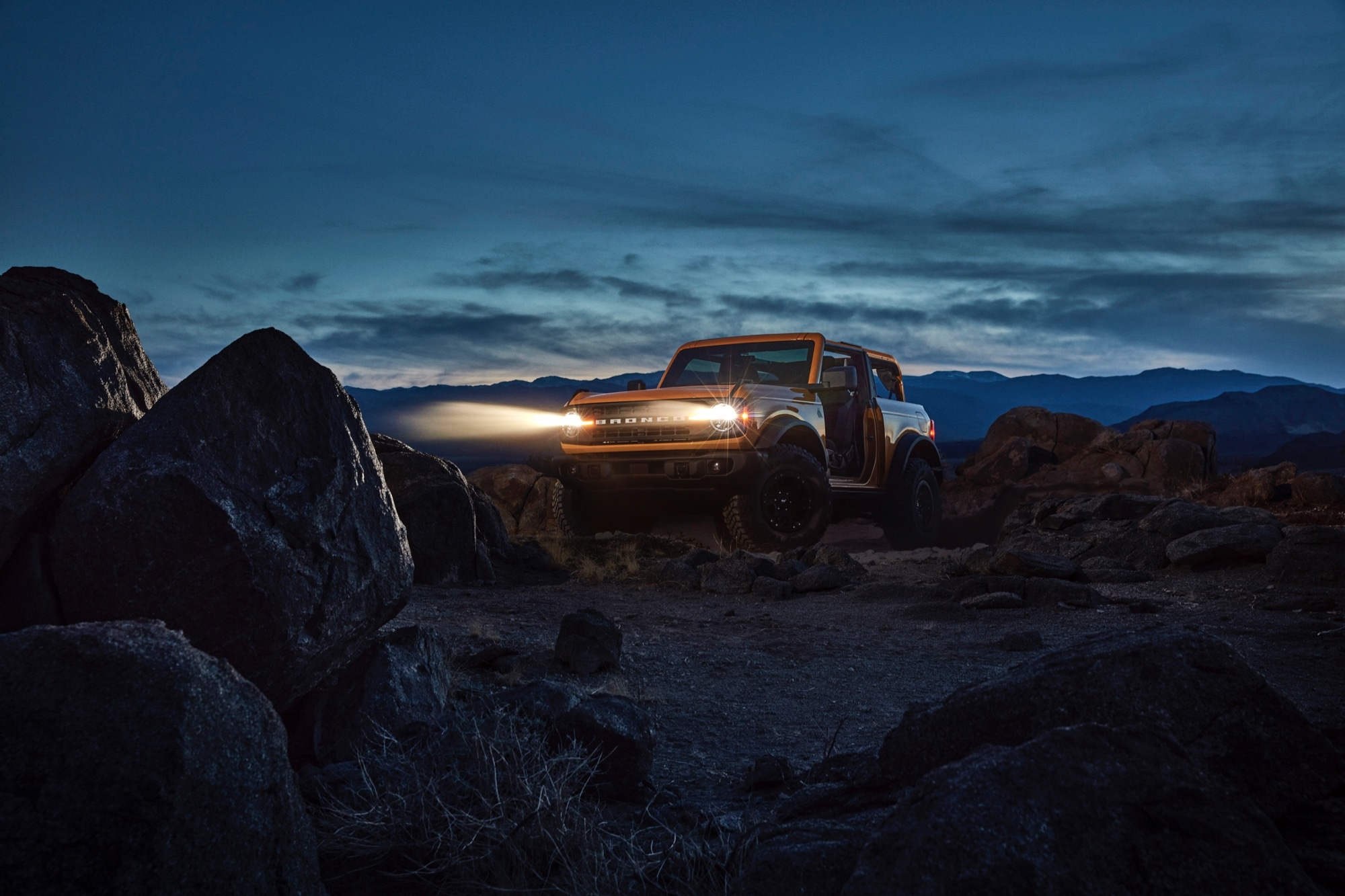 Ford Bronco: Sport Utility Vehicle, American Cars, Rodeo Model, 2021, Offroader. 2000x1340 HD Background.