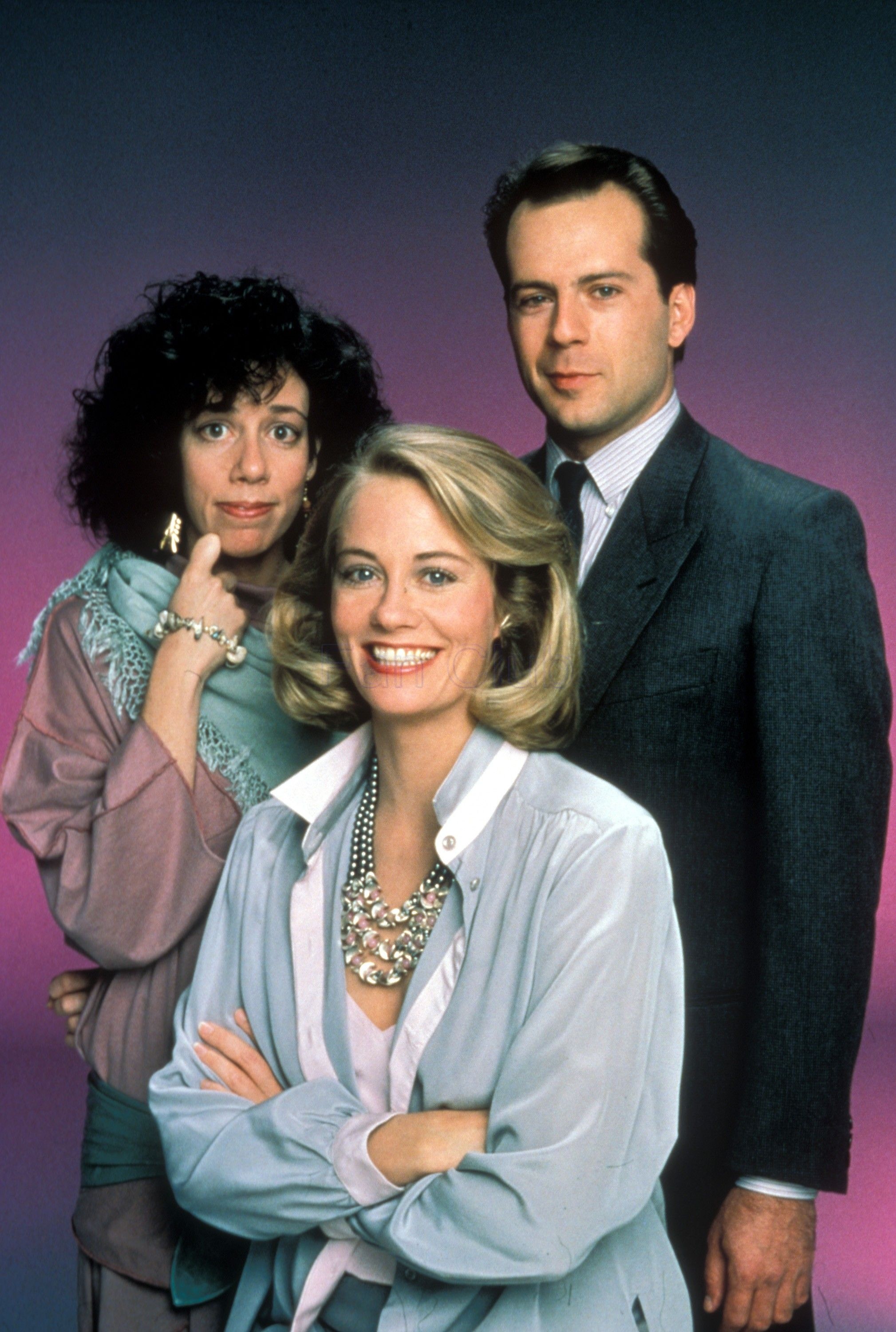 Moonlighting allure, Classic 80s series, Iconic TV show, Timeless charm, 2020x3000 HD Phone