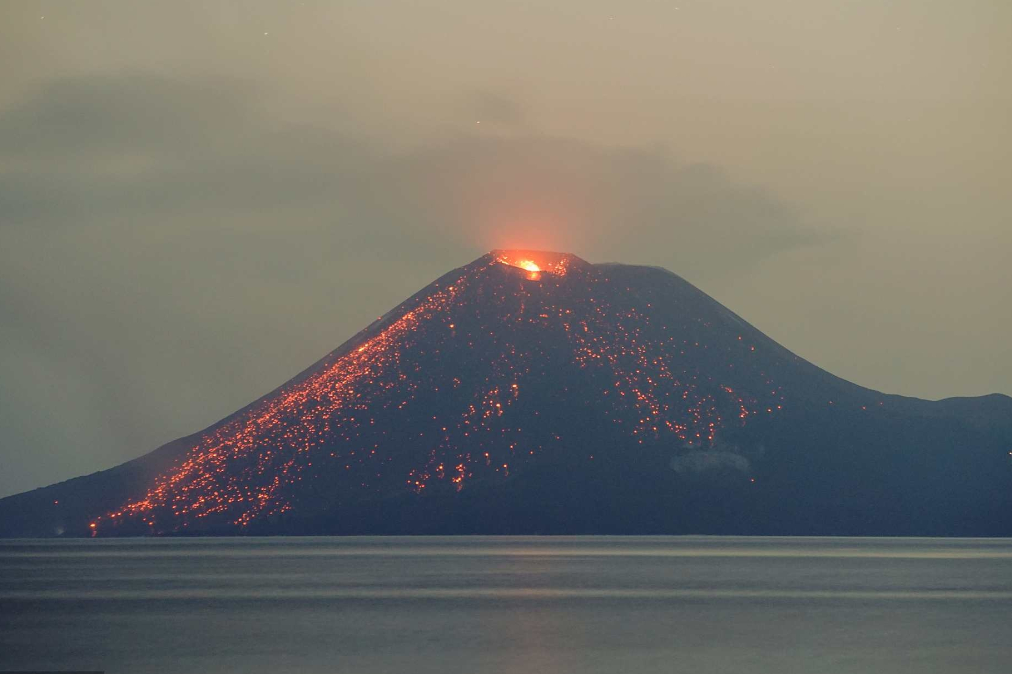 Krakatoa Volcano, Indonesian eruption, Lava streams, Natural disaster, 2050x1370 HD Desktop