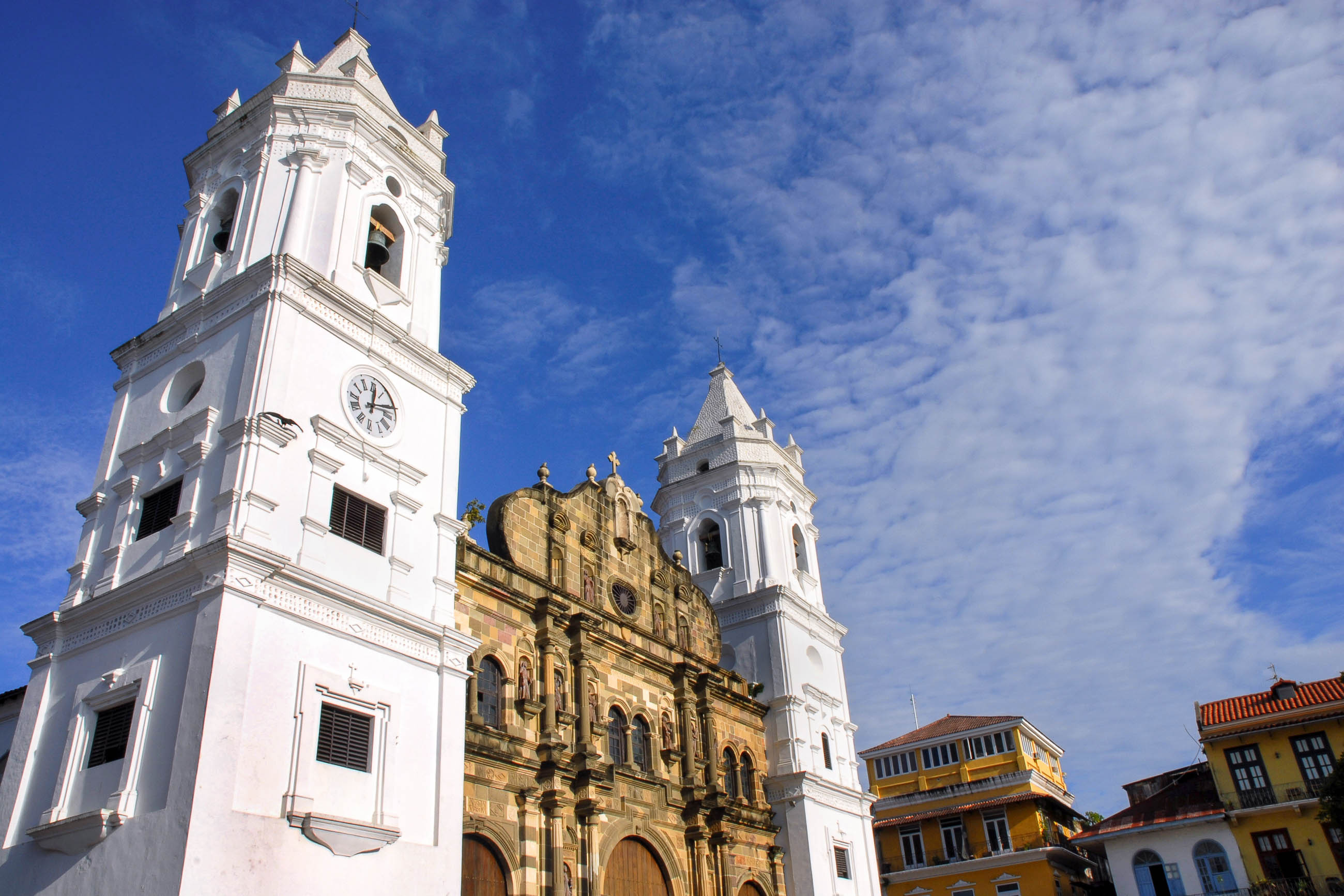 Panama City Catedrale Metropolitana, Panama landmark, Franks Travelbox, Architectural beauty, 2600x1740 HD Desktop
