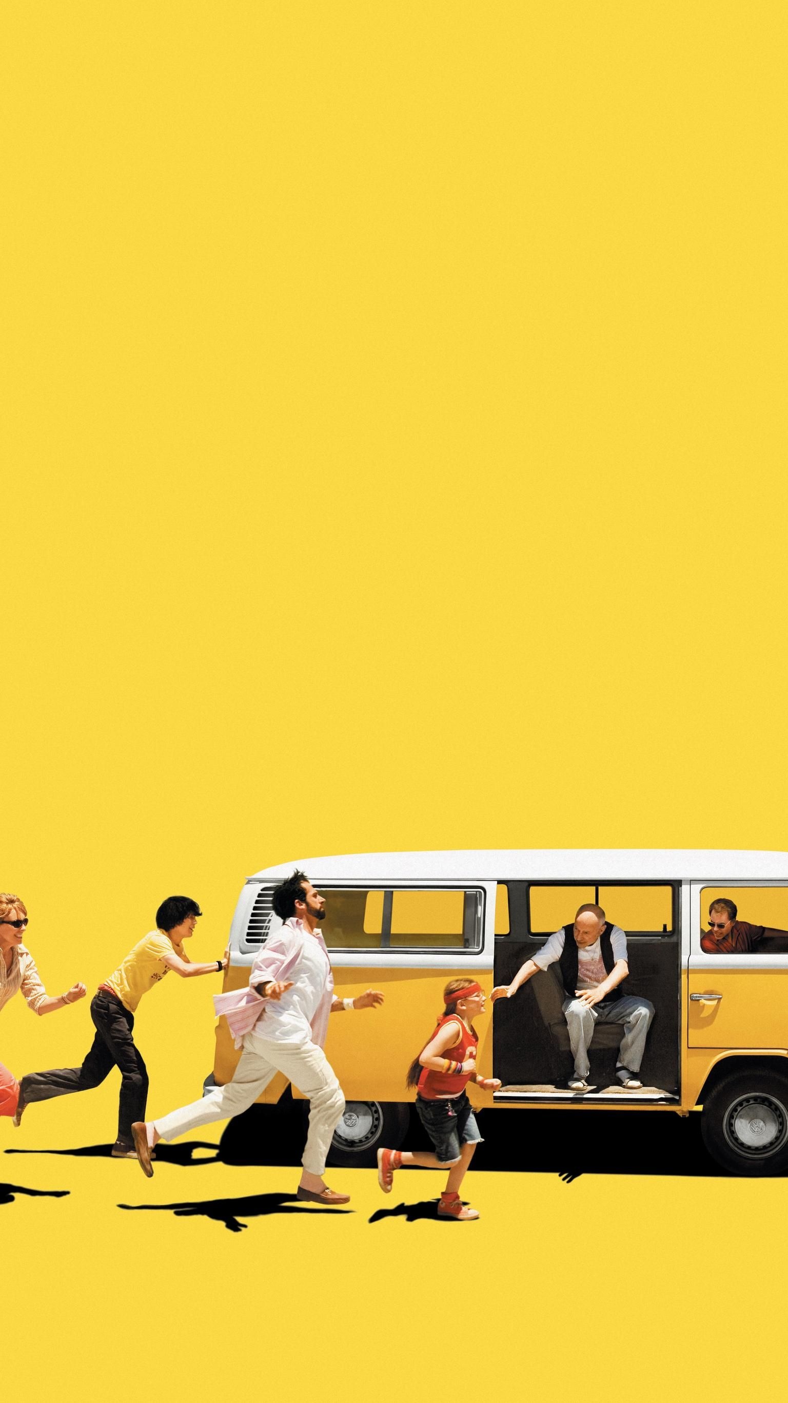 Little Miss Sunshine: Members of a family taking the youngest to compete in a child beauty pageant. 1540x2740 HD Wallpaper.