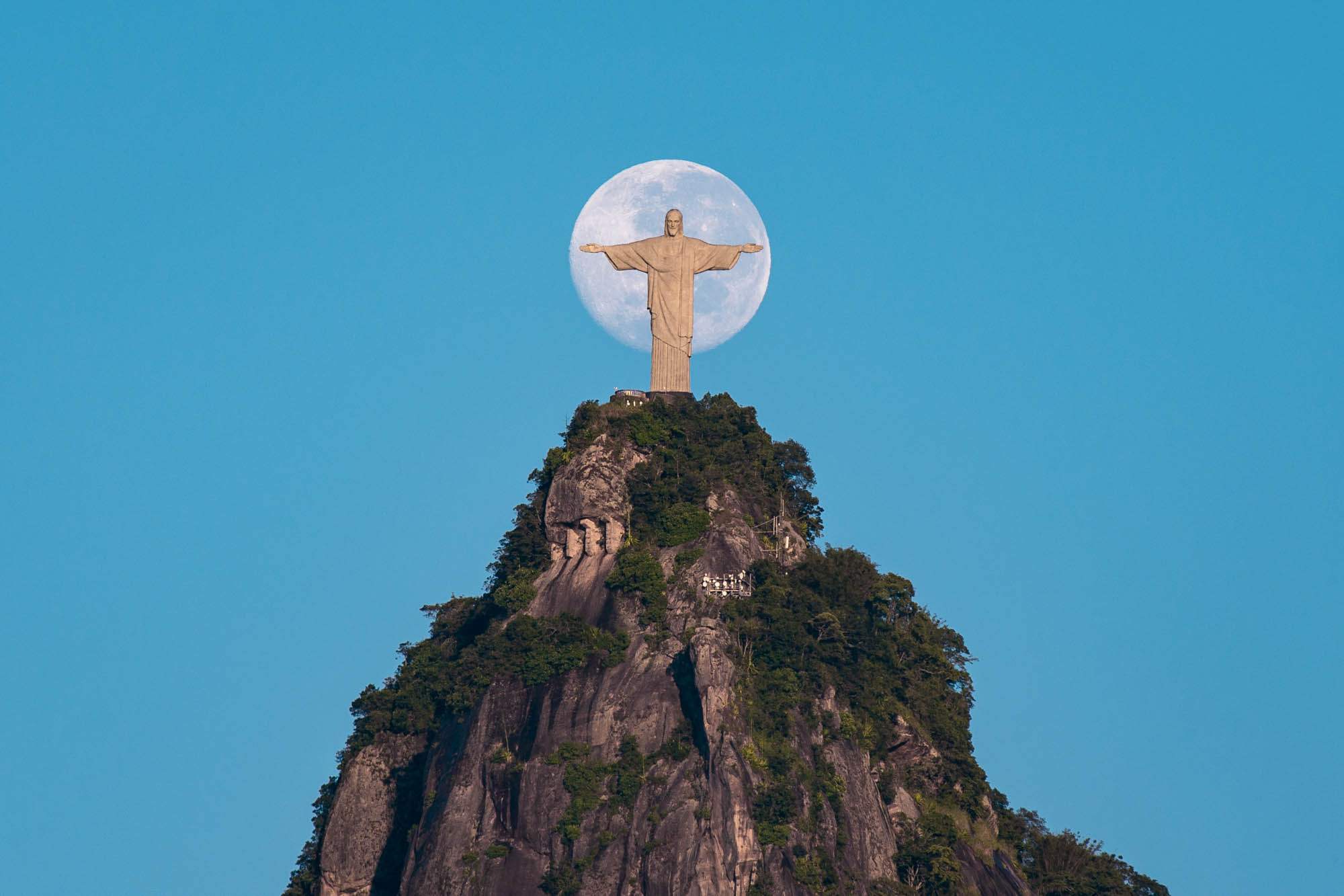 Corcovado Mountain, Christ the Redeemer, History facts, Visit, 2000x1340 HD Desktop