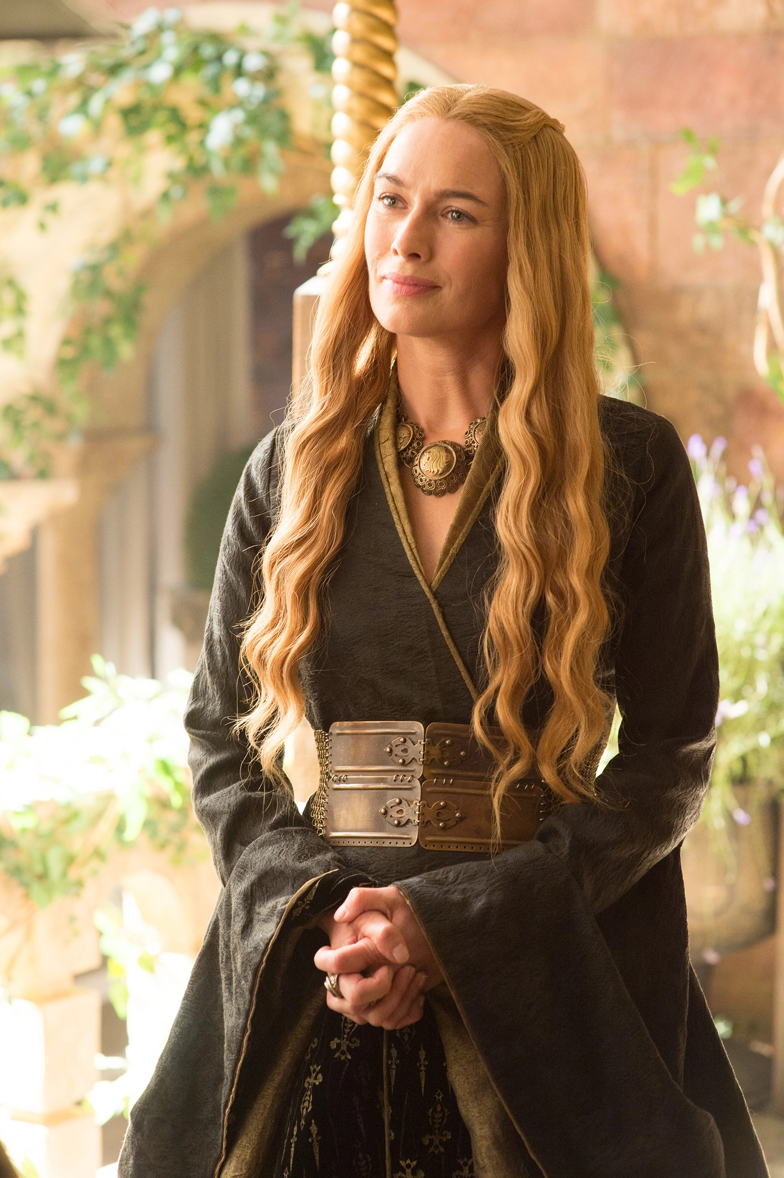 Game of Thrones, Cersei Lannister, Evolution, Costume, 1610x2410 HD Handy