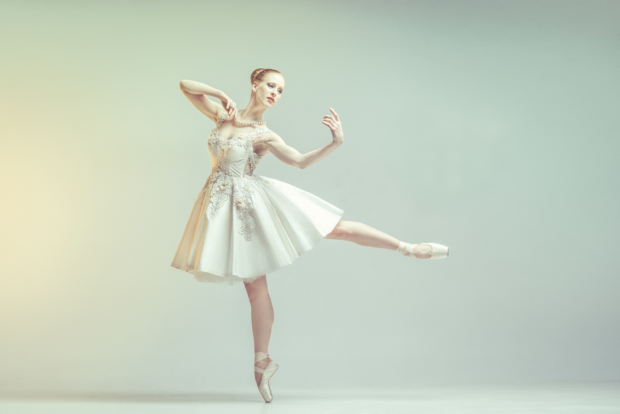 Dancers in motion, Ballerinas in action, Desktop backgrounds, Mobile wallpapers, 2050x1370 HD Desktop