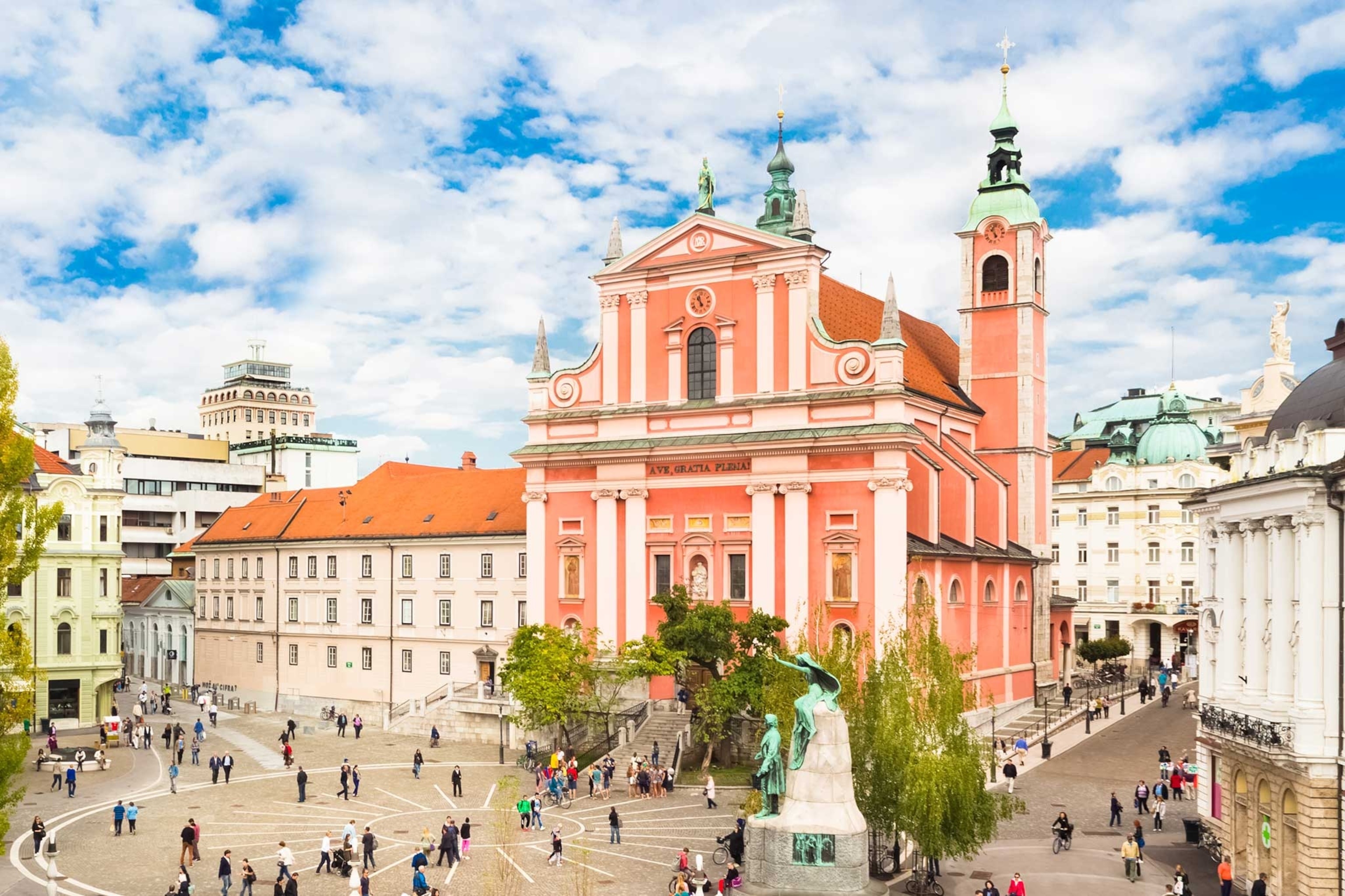 Ljubljana (Travels), European gem, Charming architecture, Vibrant atmosphere, 3080x2050 HD Desktop