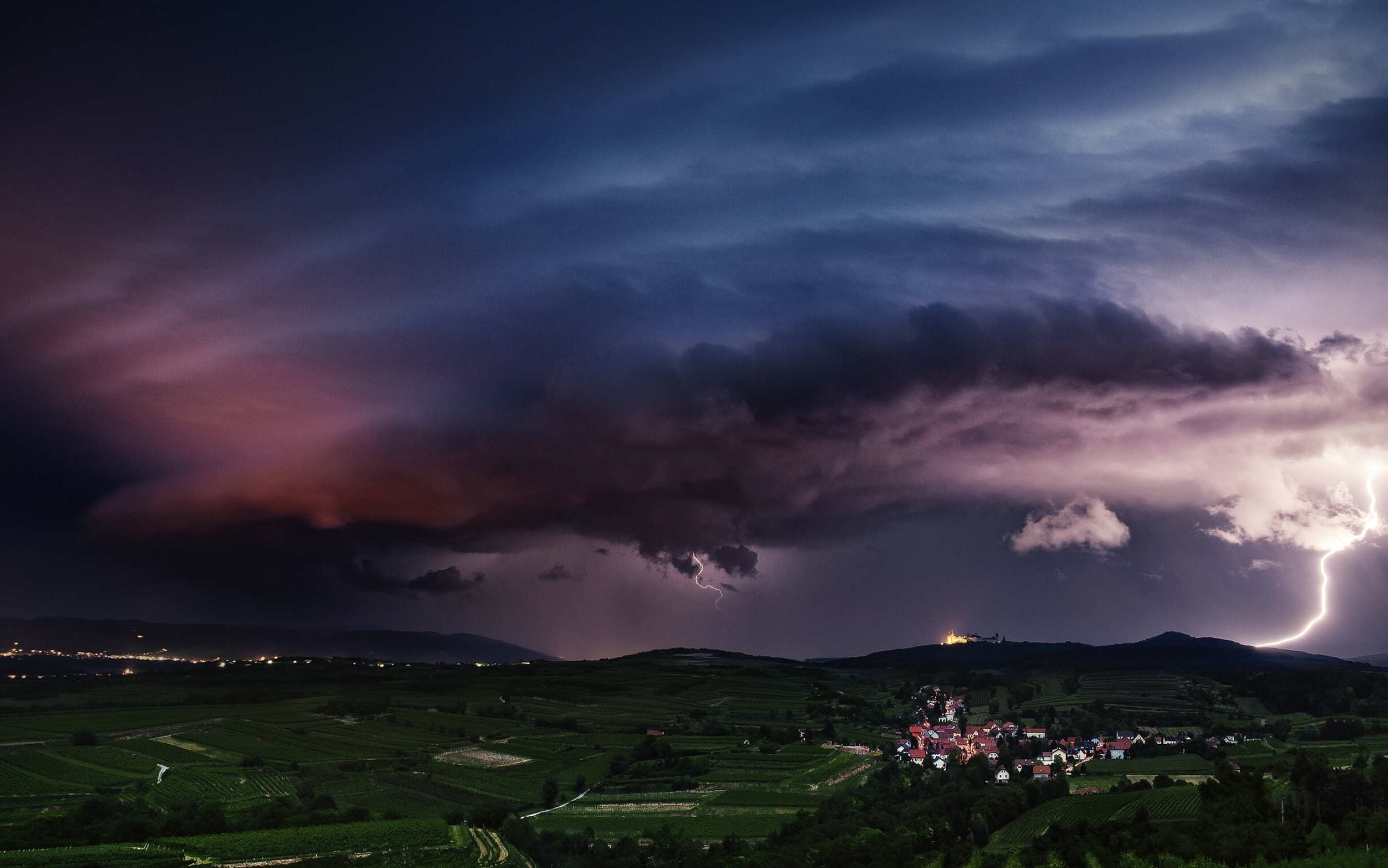 Lightning sunset storm, Clouds in the sky, Austria landscape, Dramatic scenery, 2700x1690 HD Desktop