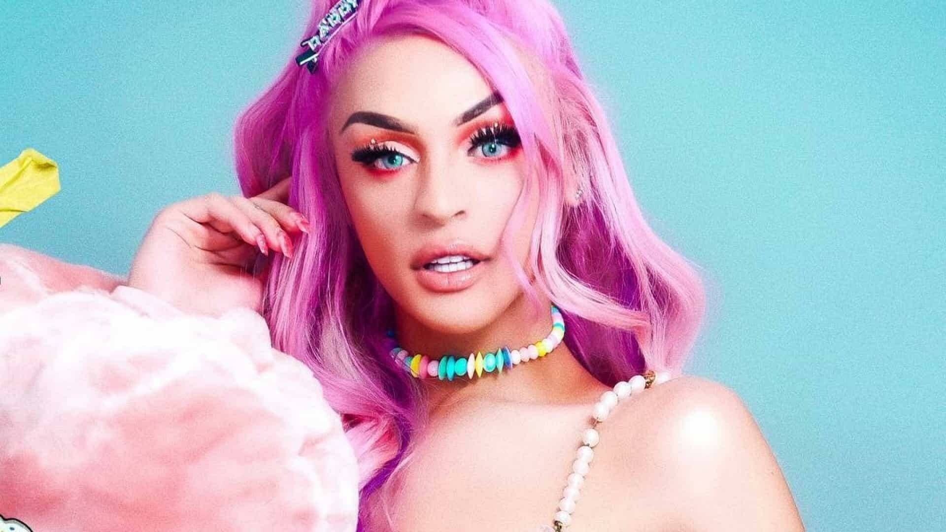 Pabllo Vittar: One of the hosts and regular judges on Queen Stars since the first season. 1920x1080 Full HD Background.