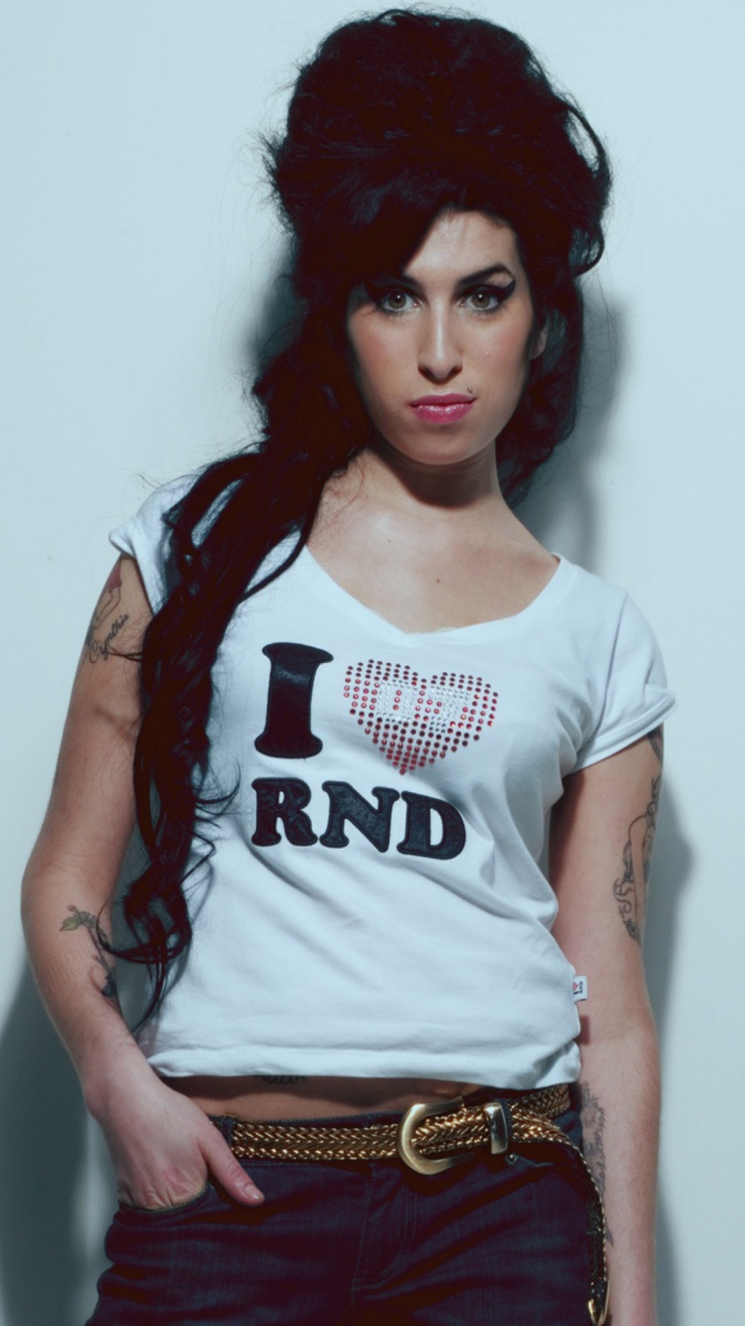 Amy Winehouse, Wallpaper for iPhone 6 Plus, Stylish and trendy, 1080x1920 Full HD Phone