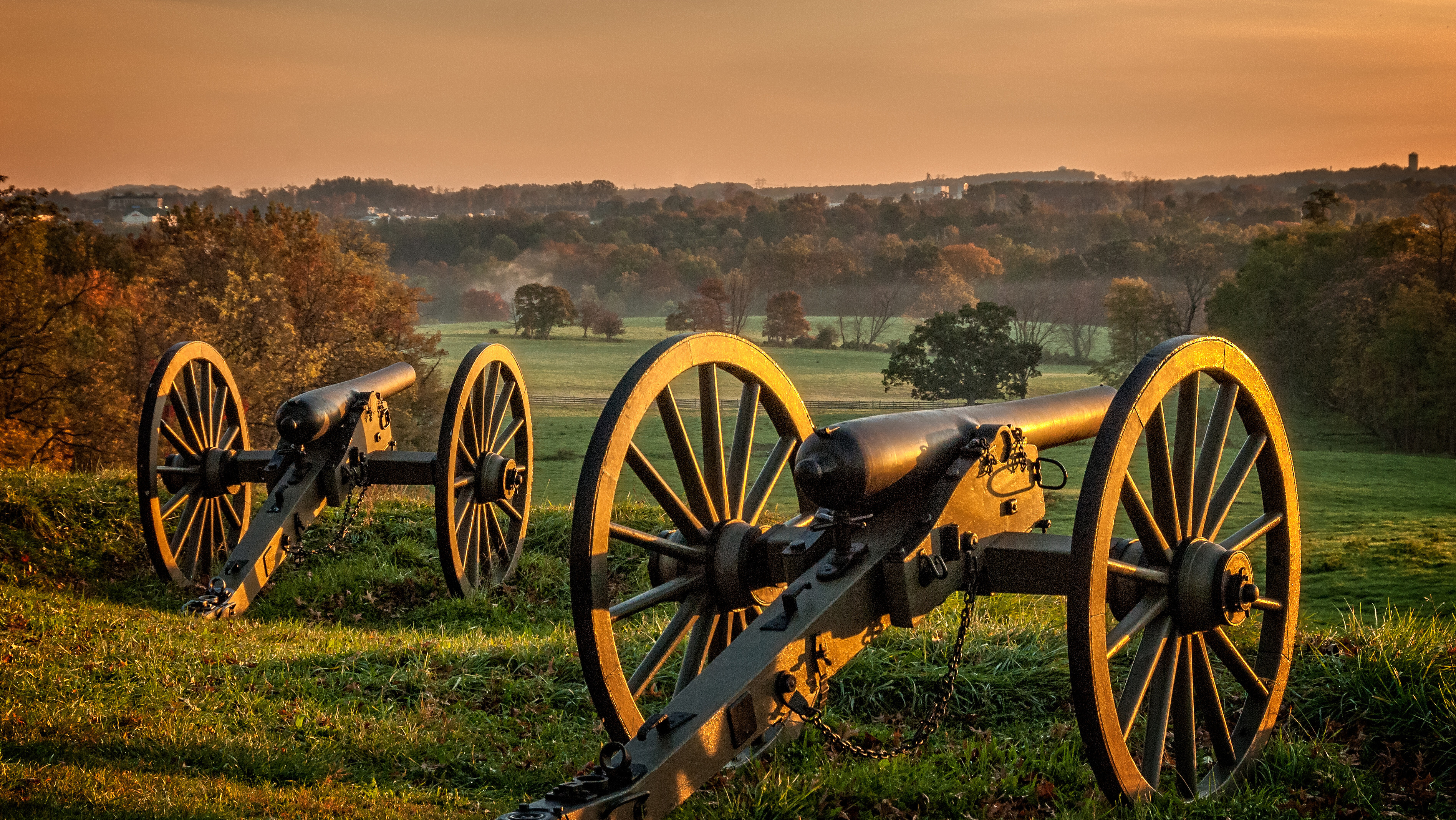 Gettysburg: Cannons used by the infantry of both Army of the Potomac and Army of Northern Virginia, American Civil War. 3800x2140 HD Background.