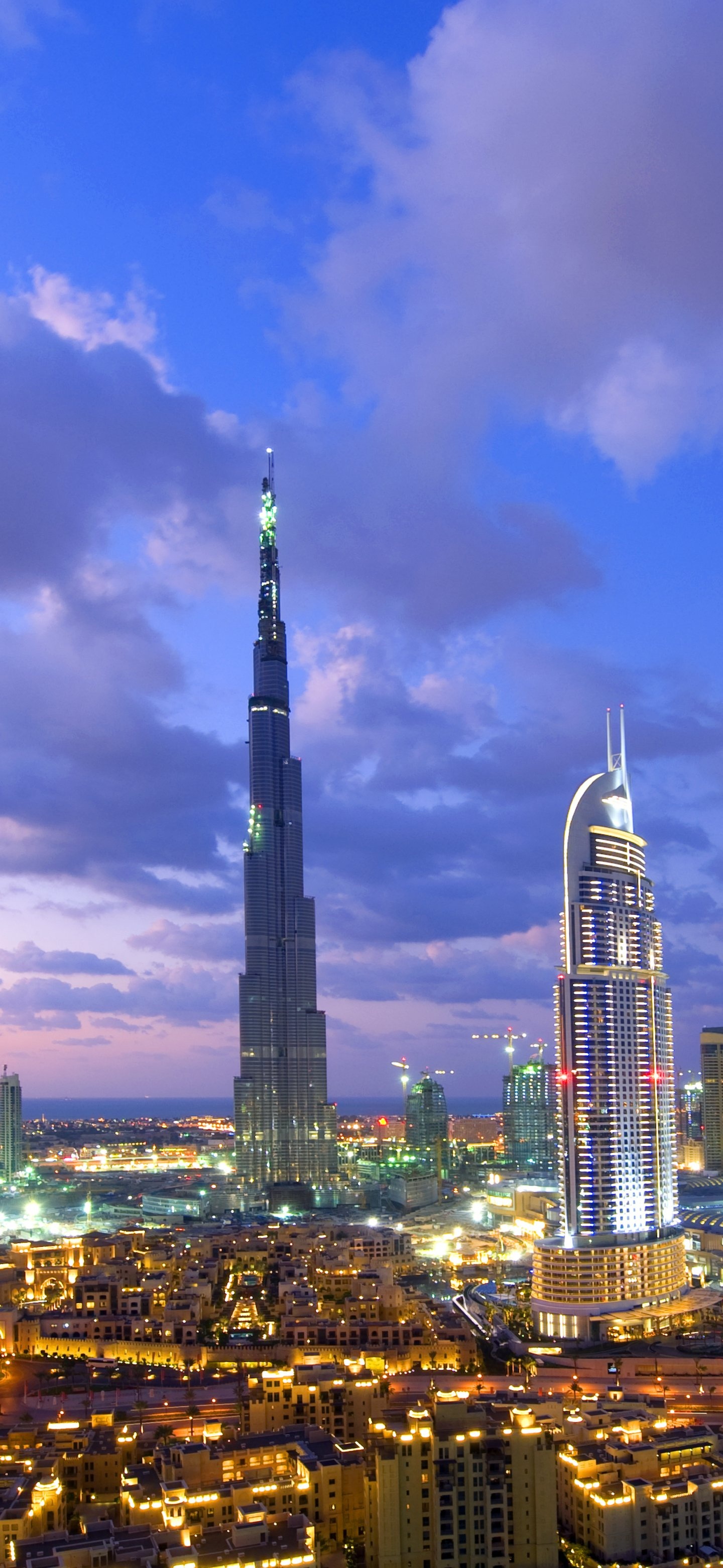 Burj Khalifa, Dubai, Architectural wonder, Modern city, 1440x3120 HD Handy