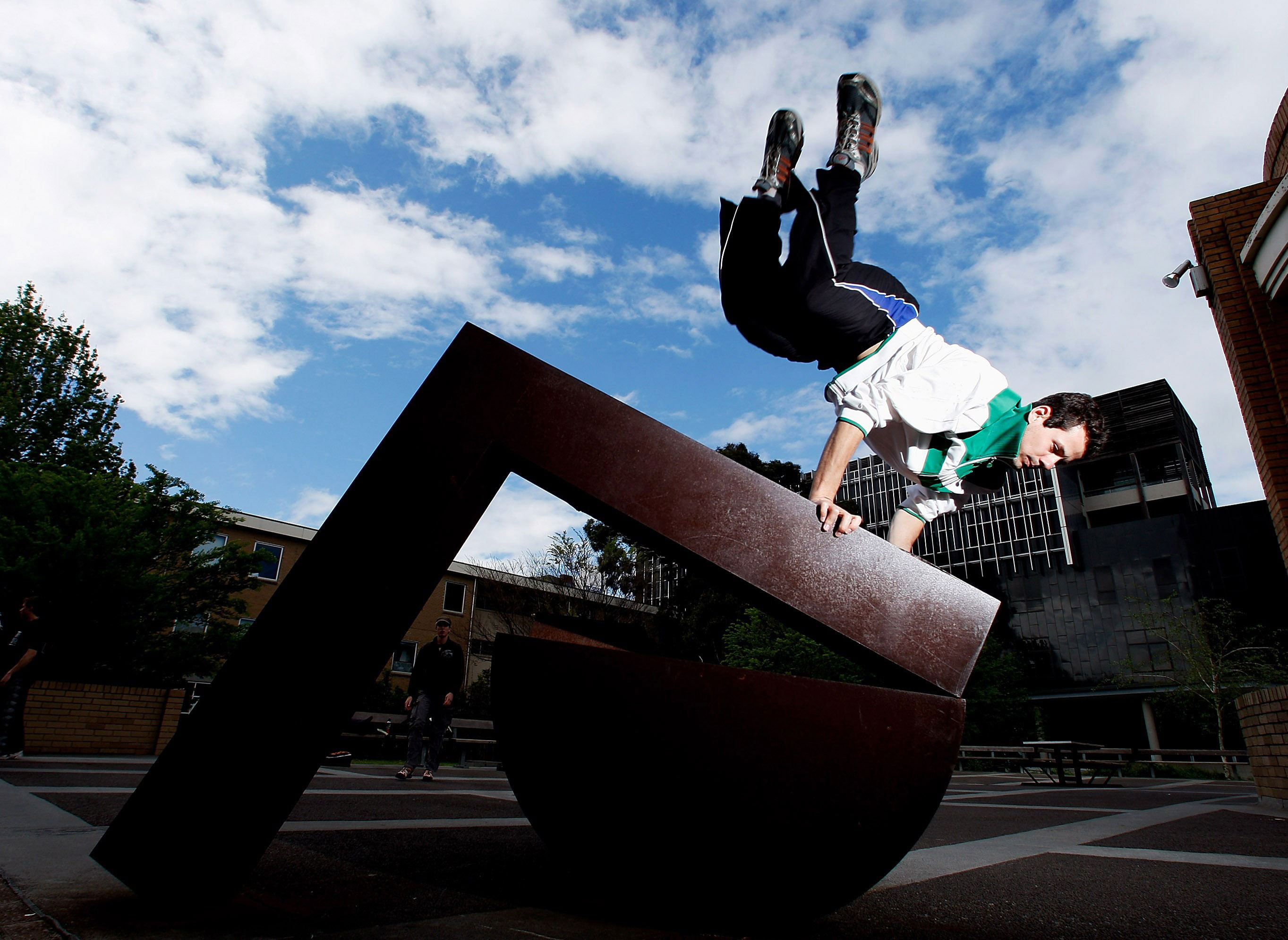 Parkour: Artistry over efficiency and speed, Urban freerunner. 2730x2000 HD Wallpaper.