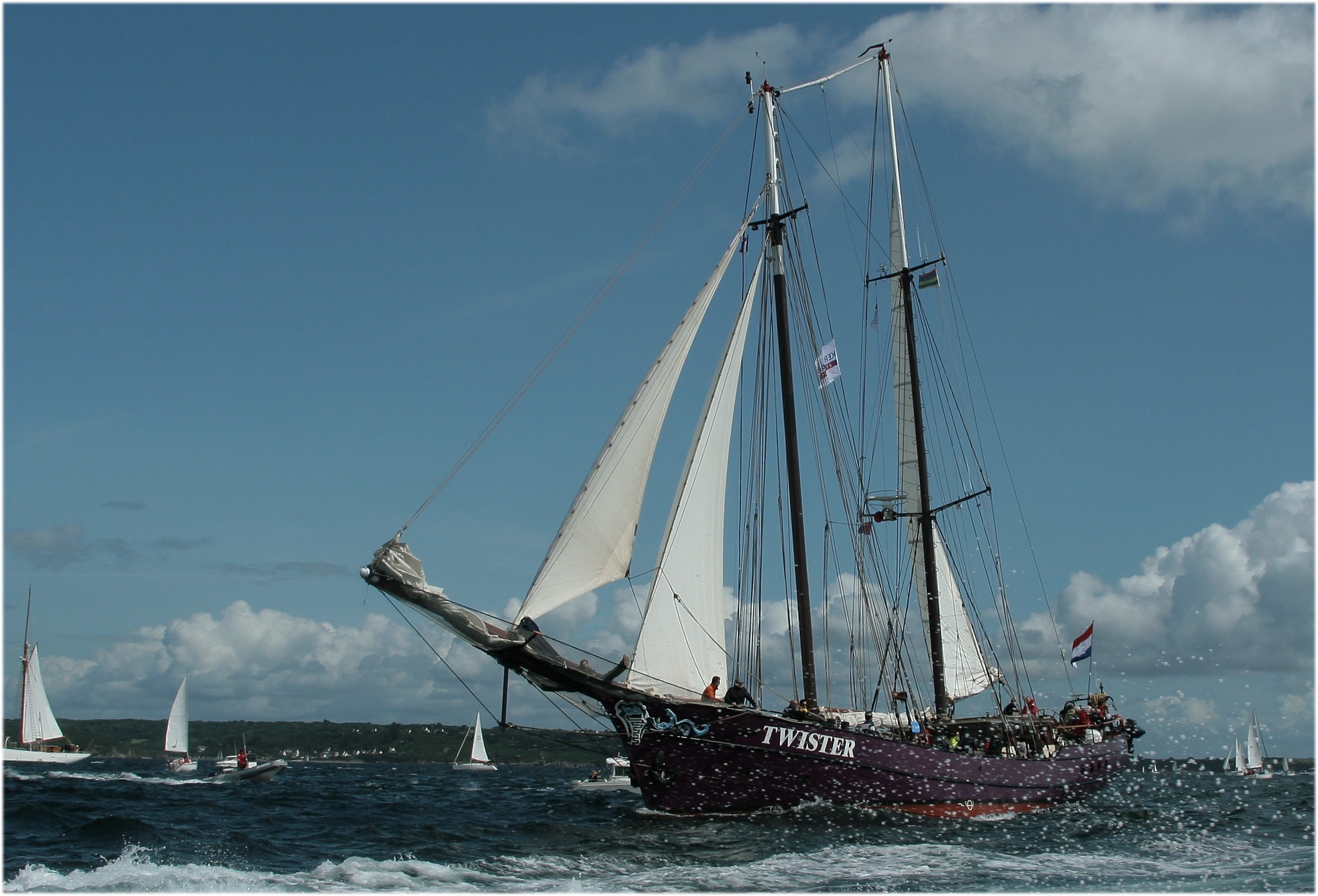 Schooner: Sea, Boat, Mast, Watercraft, Windjammer, Twister, Sailing ship, Fishing vessel, Caravel, Brigantine, Sailboat. 2650x1810 HD Background.