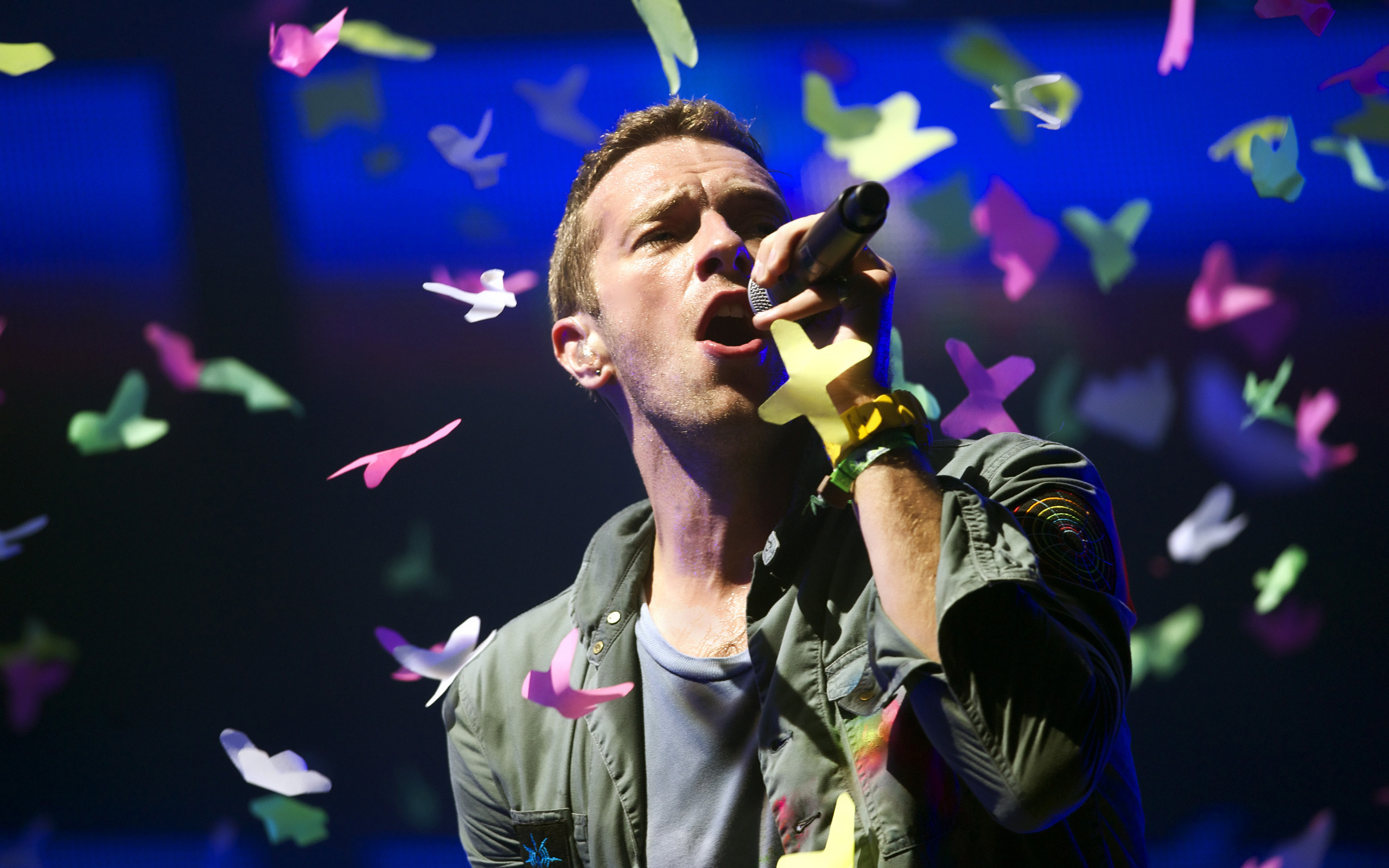 Coldplay, Performing, Wide wallpaper, 54077 px, 2560x1600 HD Desktop