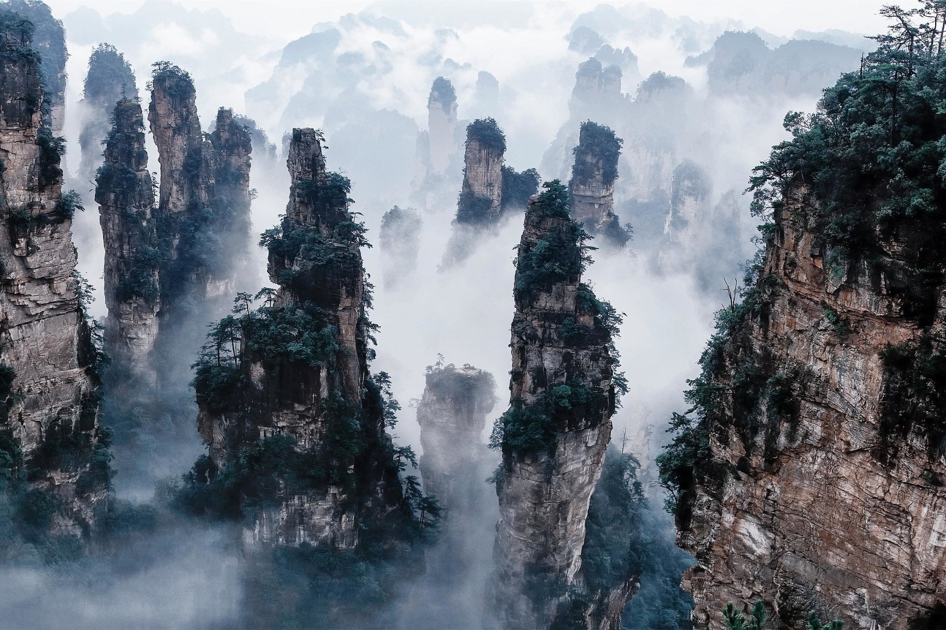 Zhangjiajie National Forest Park, Picturesque landscapes, Nature's wonder, Scenic beauty, 1920x1280 HD Desktop