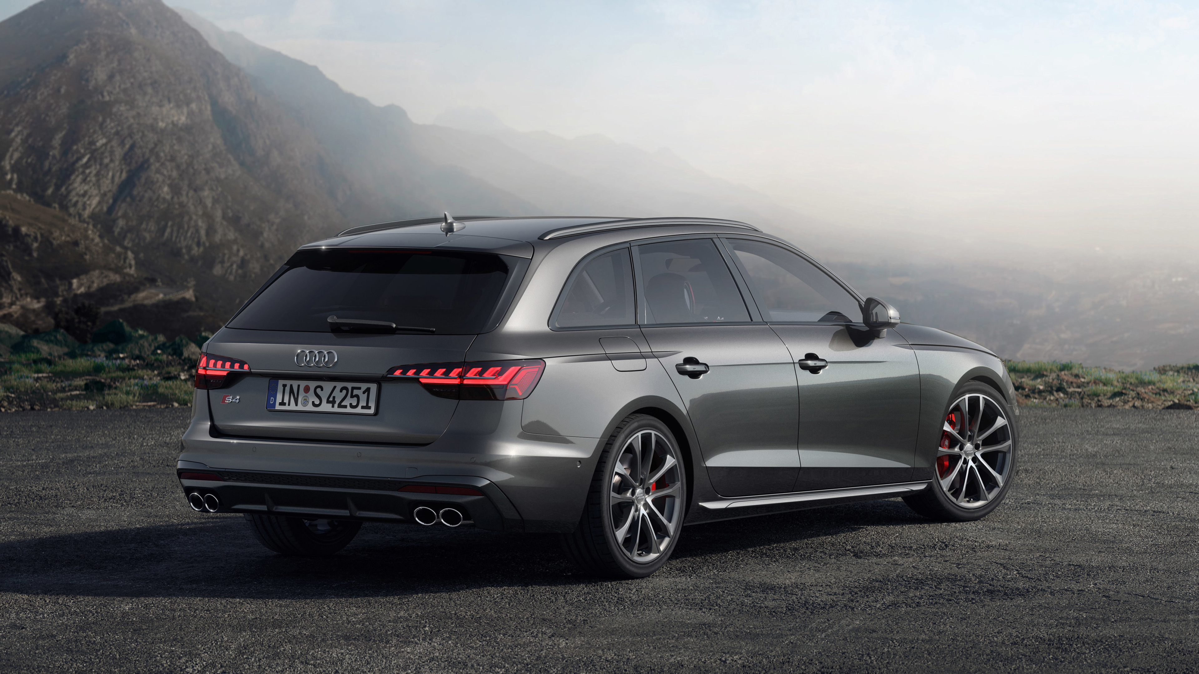 Audi S4, High-performance sedan, Thrilling driving experience, Sporty elegance, 3840x2160 4K Desktop