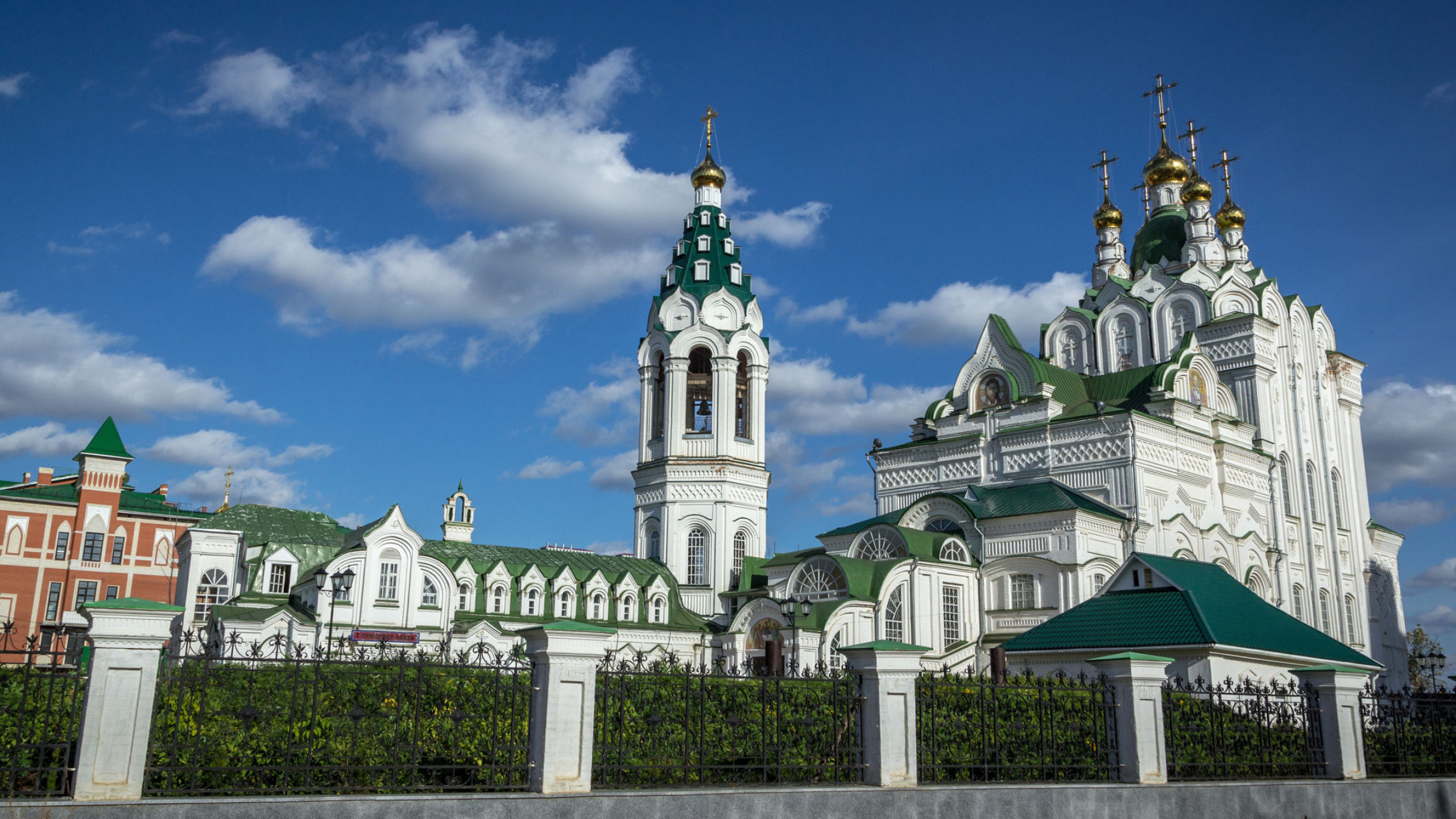 Cathedral: The Eastern Orthodox Church, A lofty belltower, combined with Russian, Gothic and Neoclassical architectures. 2560x1440 HD Wallpaper.
