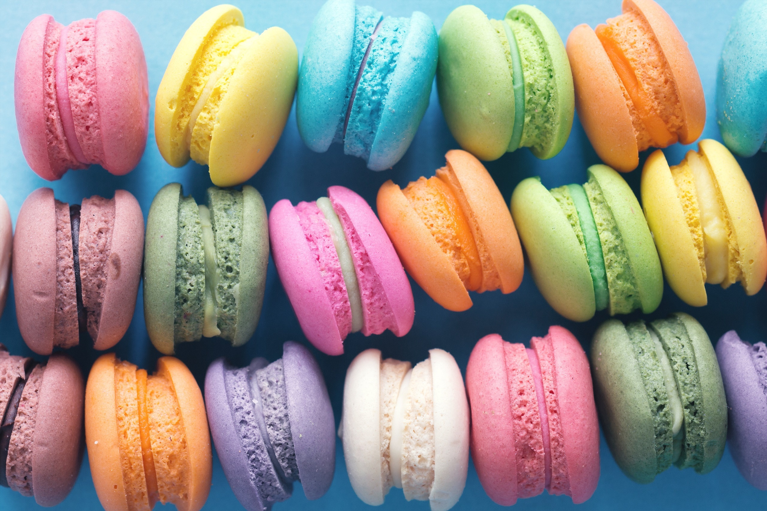 Macaron: Delicate cookies, tinted with vibrant food coloring. 2560x1710 HD Background.