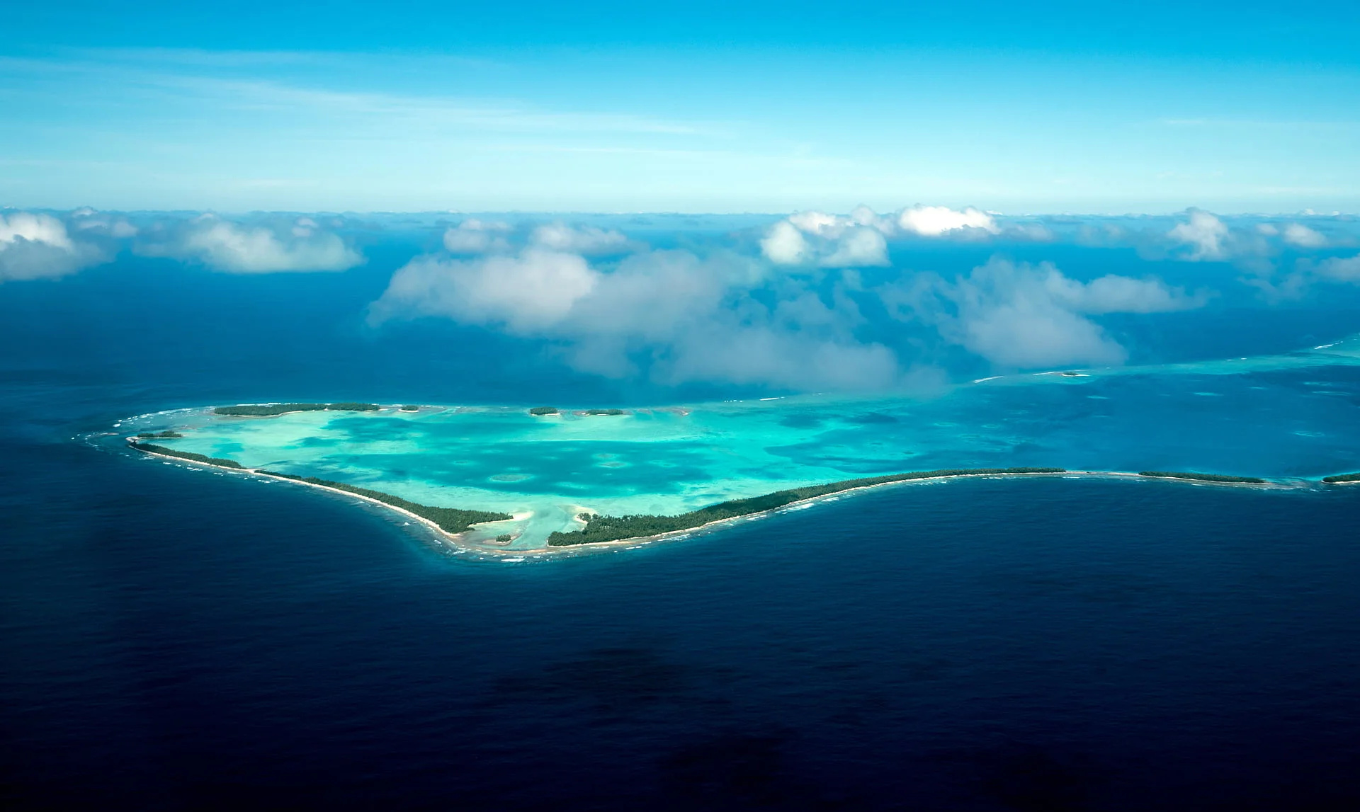Tuvalu travels, Attractions reviews, Trek zone, Adventurous exploration, 1920x1150 HD Desktop