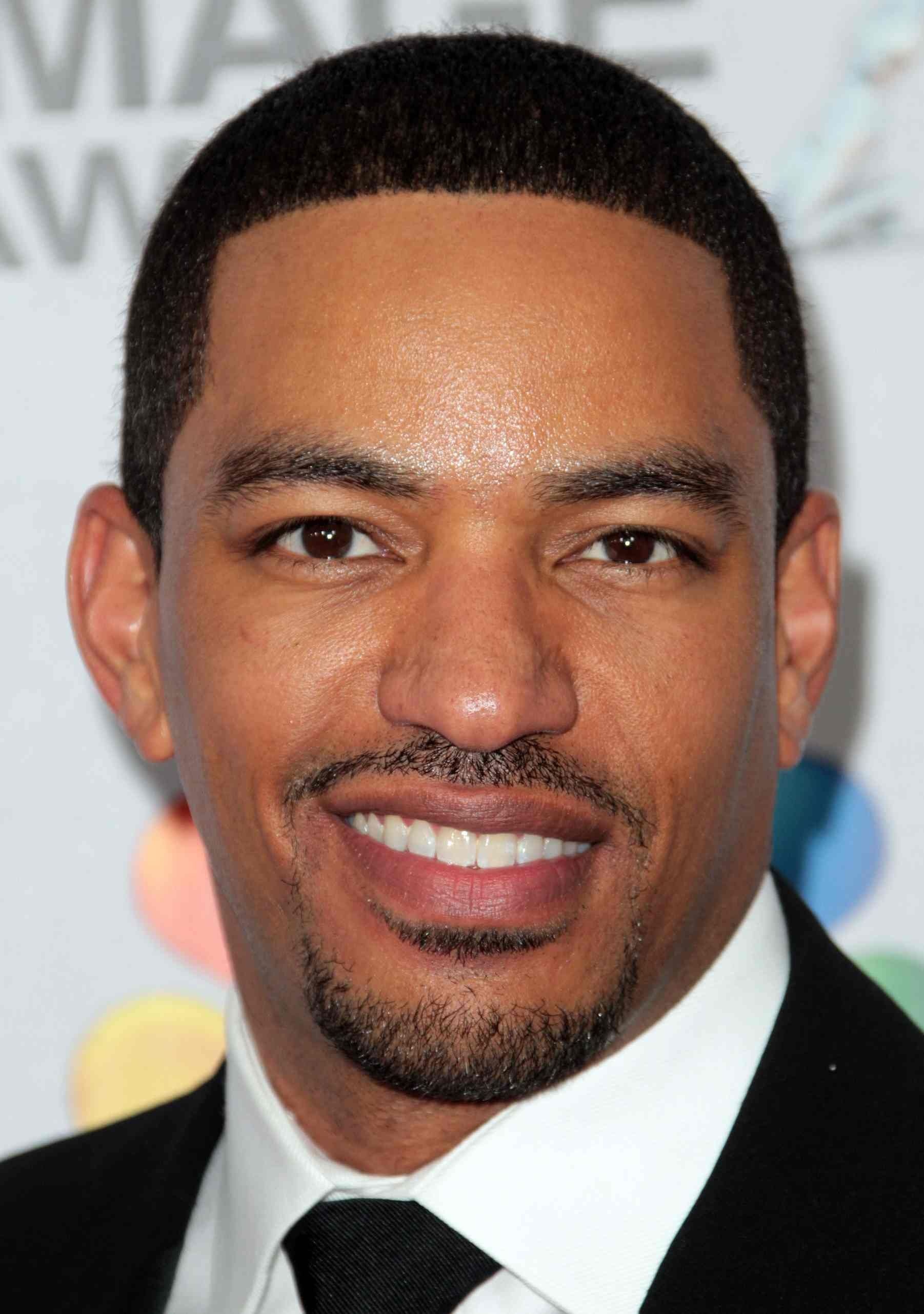 Laz Alonso: An American actor of Afro-Cuban descent, Detective Billy Soto, The NBC series The Mysteries of Laura. 1810x2570 HD Wallpaper.