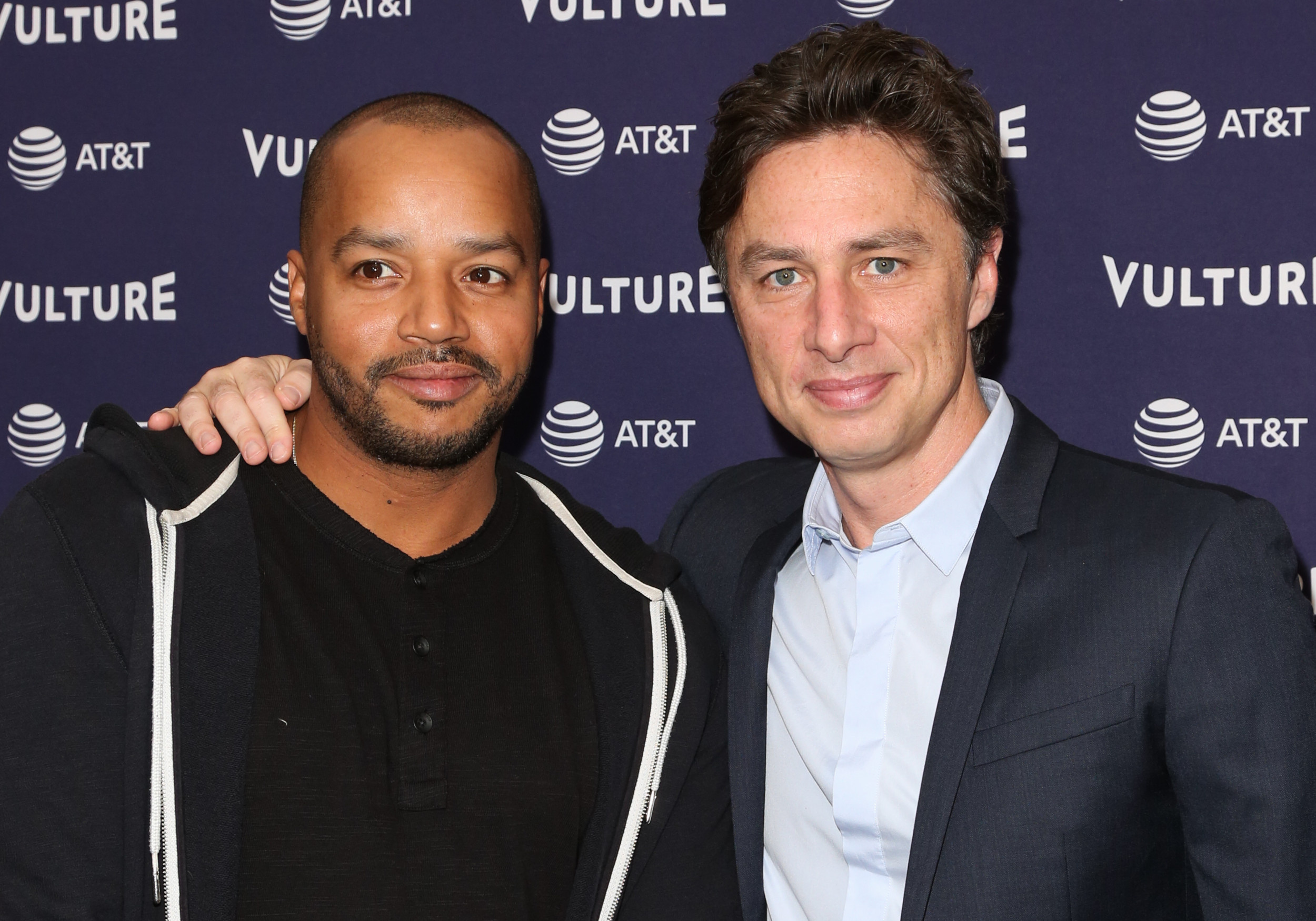 Donald Faison: Zach Braff, Celebrity Family Feud, The actors of the leading roles in Scrubs. 2500x1750 HD Wallpaper.