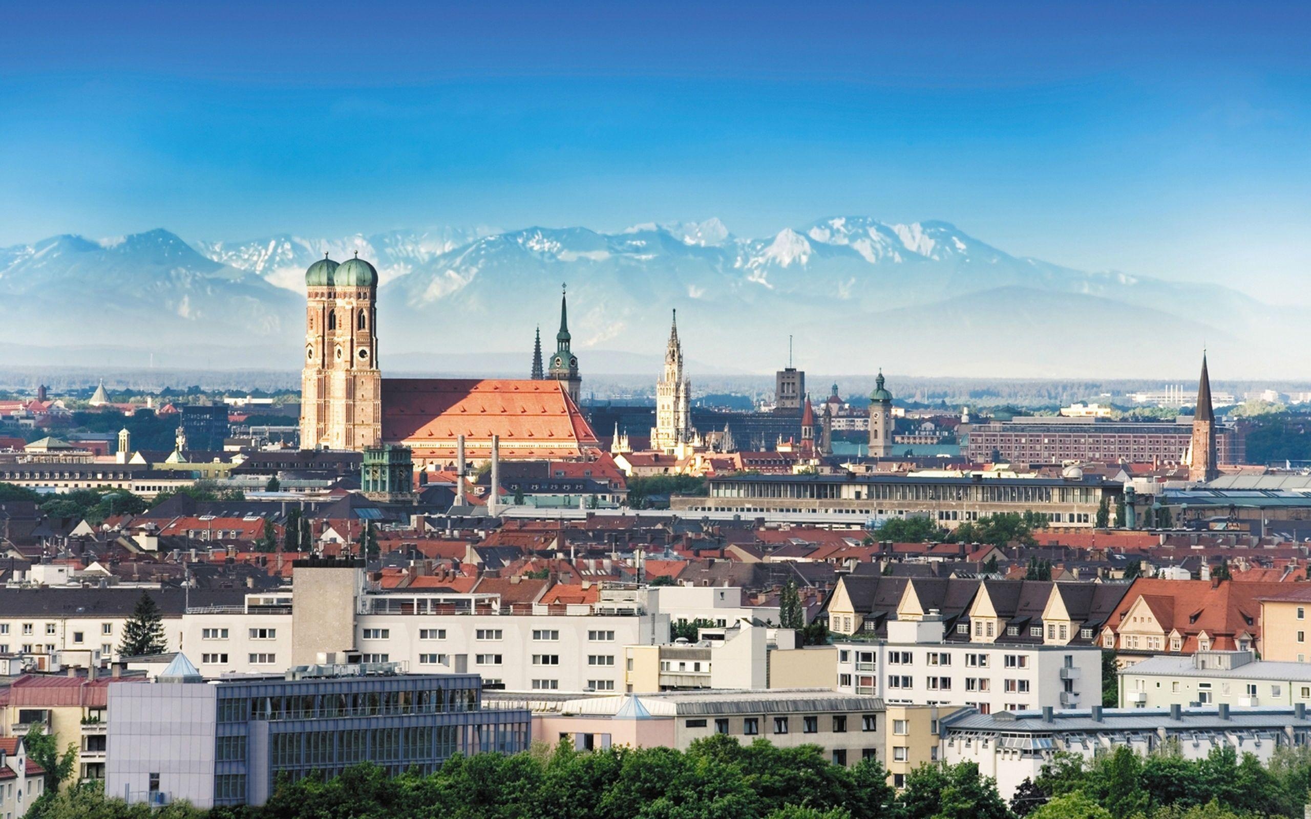 Munich: The seat of the Bavarian administrative region of Upper Bavaria. 2560x1600 HD Background.