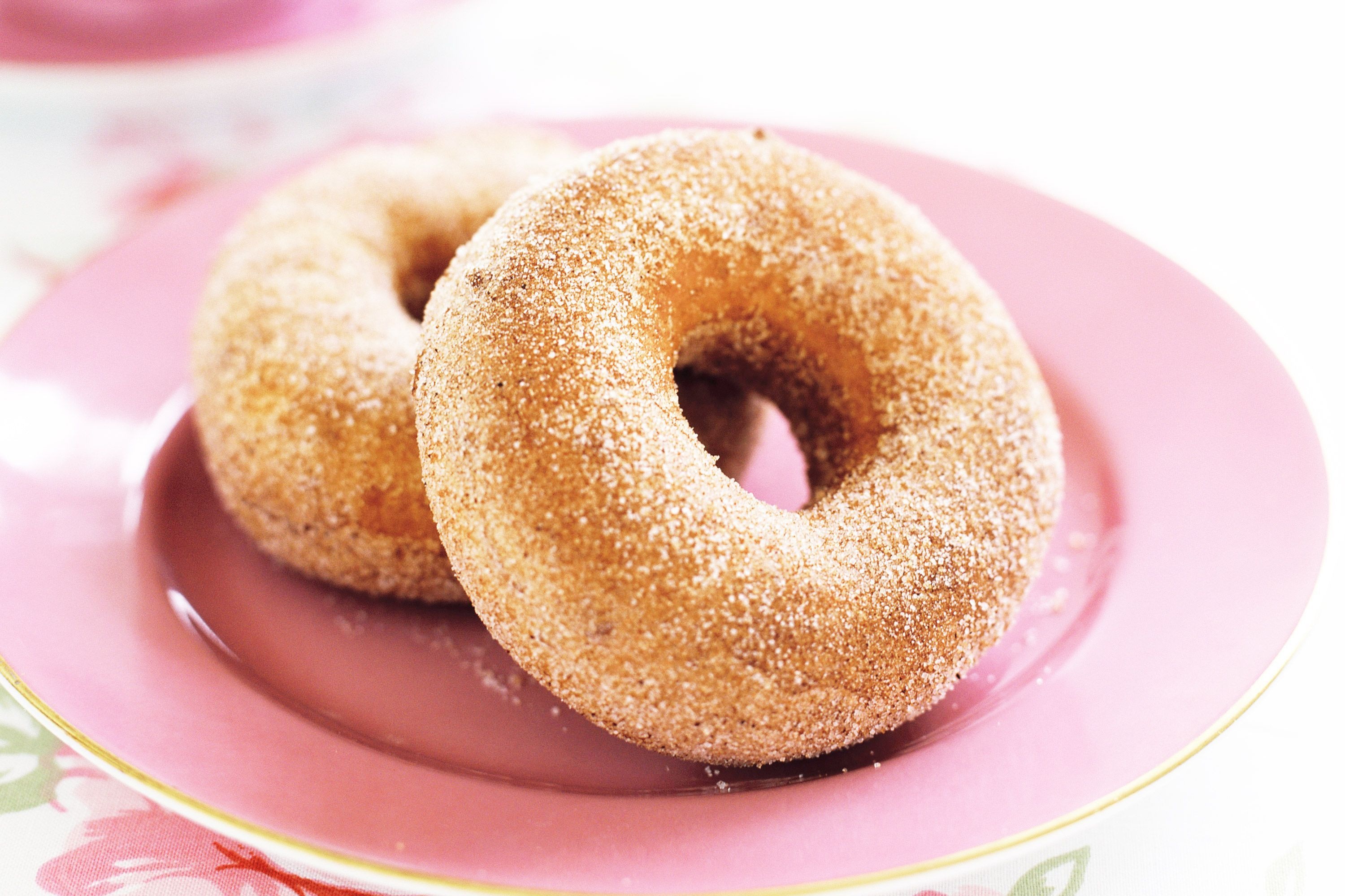 Donut: Cinnamon doughnuts, Baked goods. 3000x2000 HD Background.