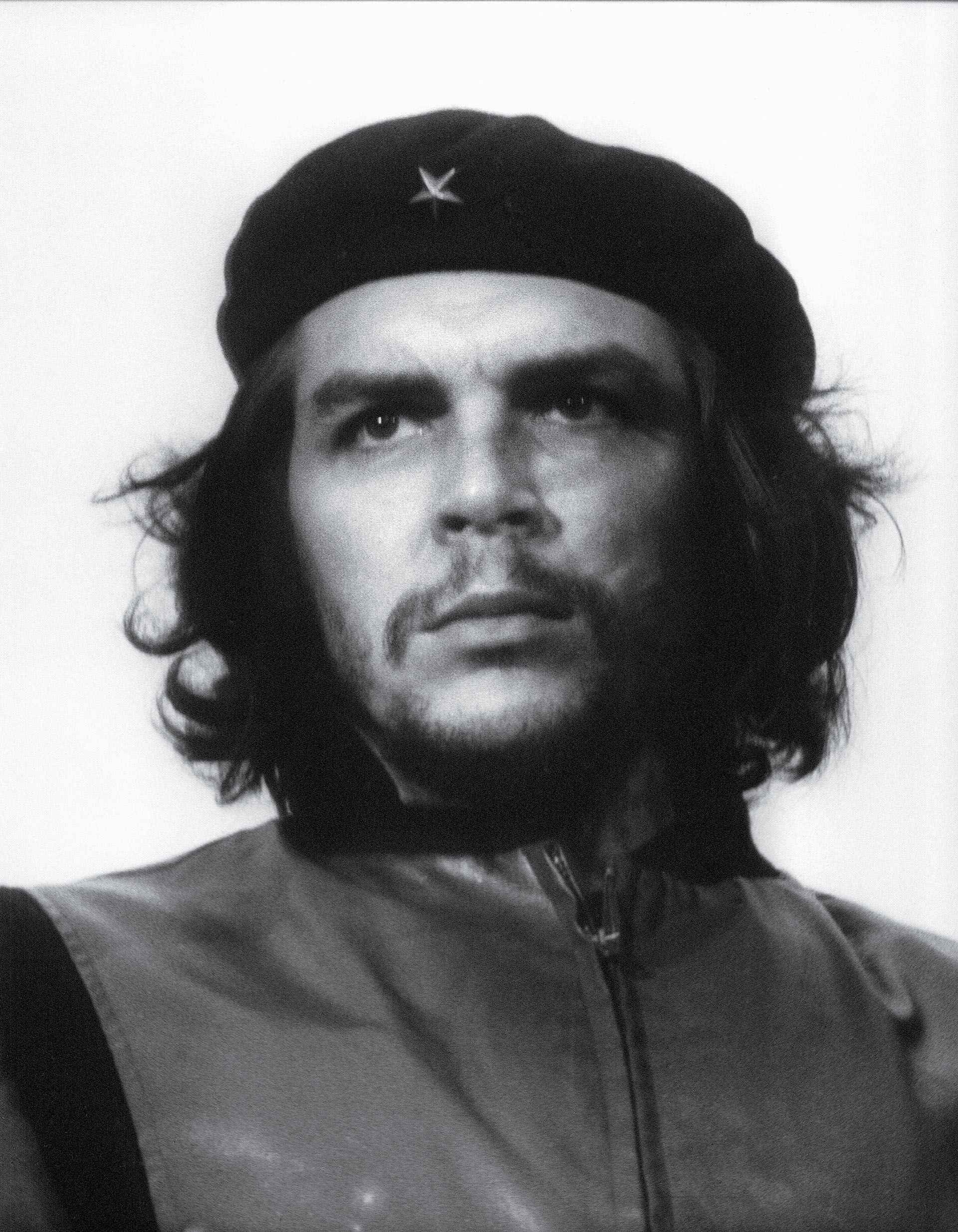 Che Guevara: A ubiquitous countercultural symbol of rebellion and global insignia in popular culture. 1920x2470 HD Background.
