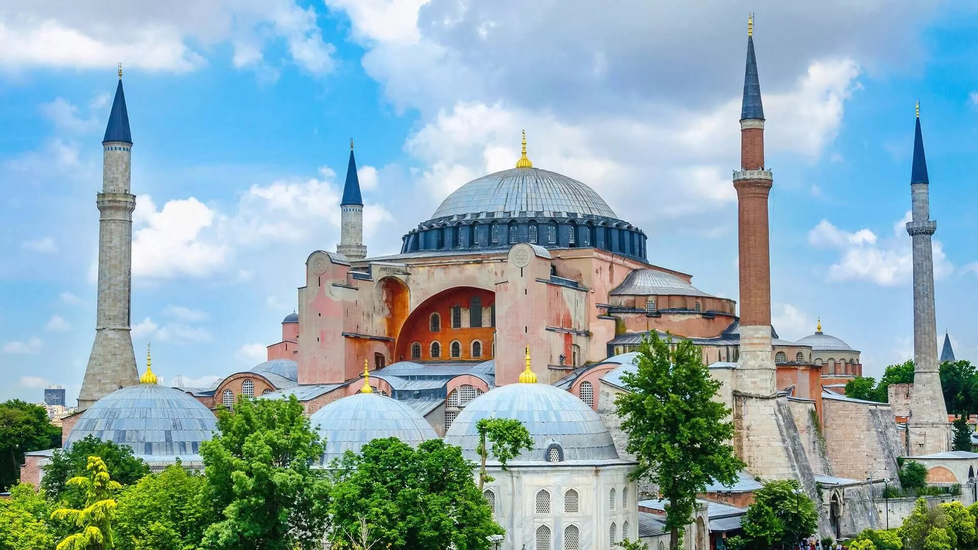 Hagia Sophia, Tourist attraction, Visitors milestone, Turkey tourism news, 1920x1080 Full HD Desktop