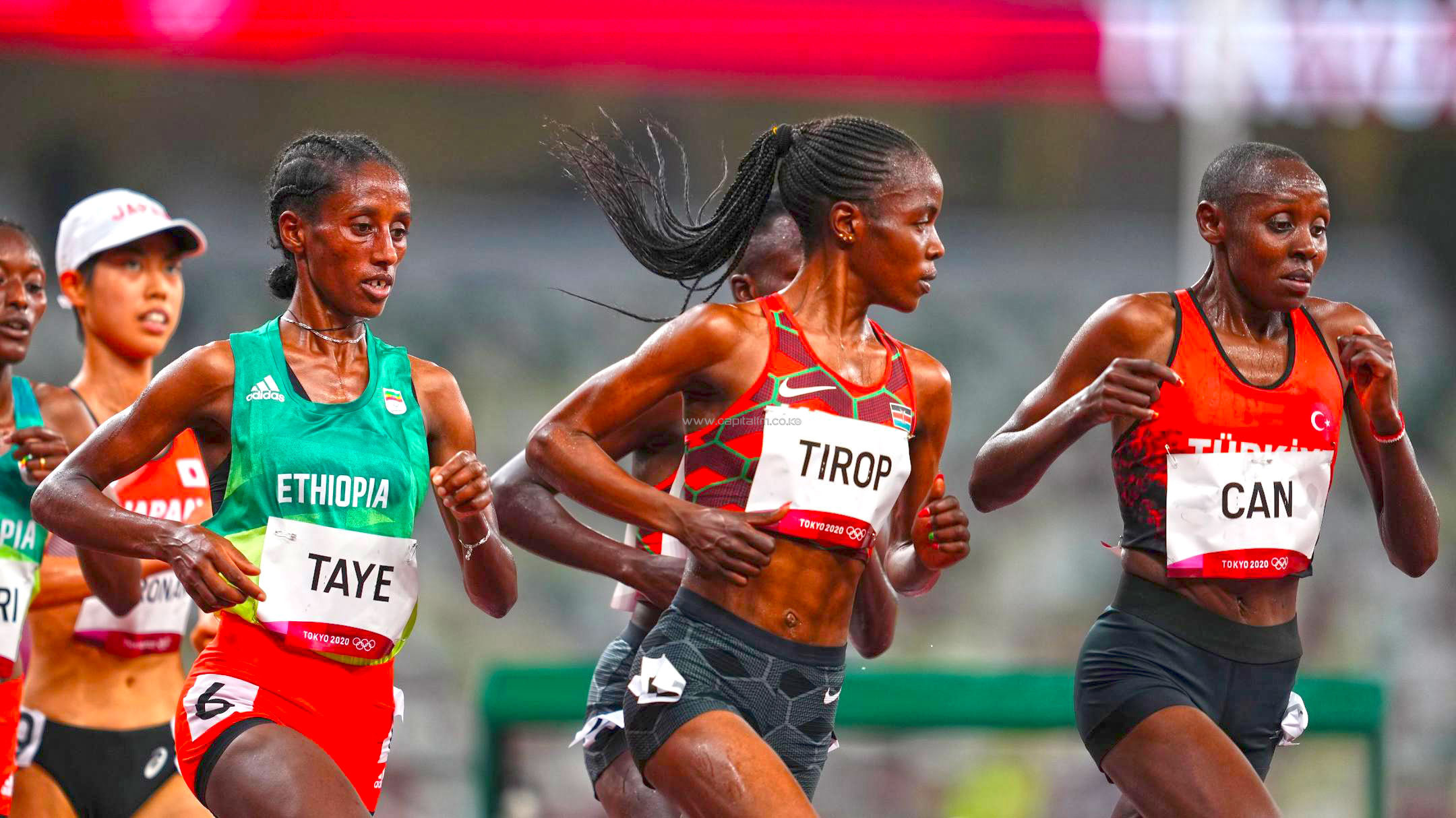 Agnes Tirop, Kenyan trio, Olympics final, Long-distance running, 2160x1220 HD Desktop