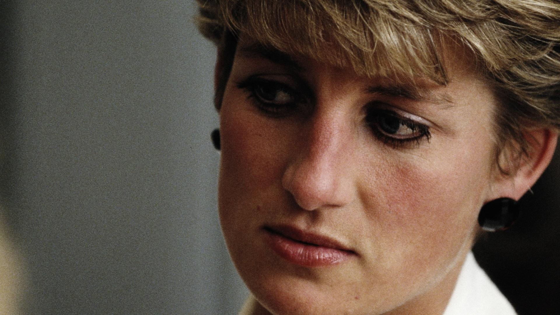 Princess Diana: Diana: Her True Story--in Her Own Words, Biography by Andrew Morton. 1920x1080 Full HD Wallpaper.