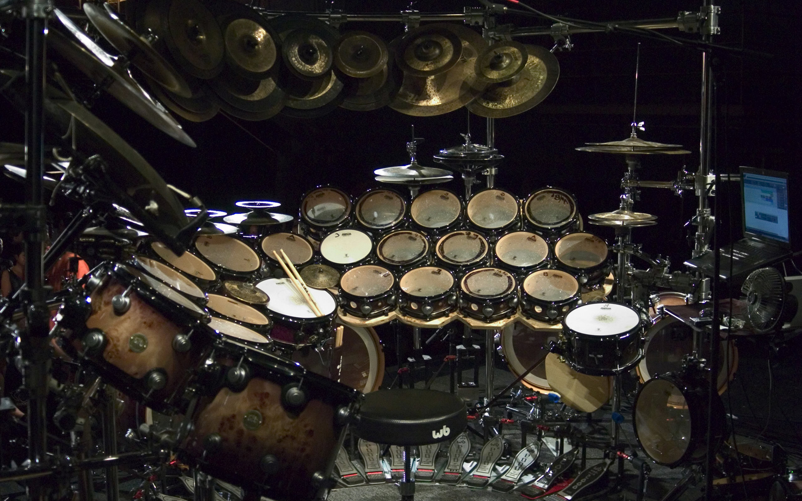 Drums: A Huge Set of 26 Pieces For Crazy Drum-Solo Performance, Set, Percussion Instruments. 2560x1600 HD Background.