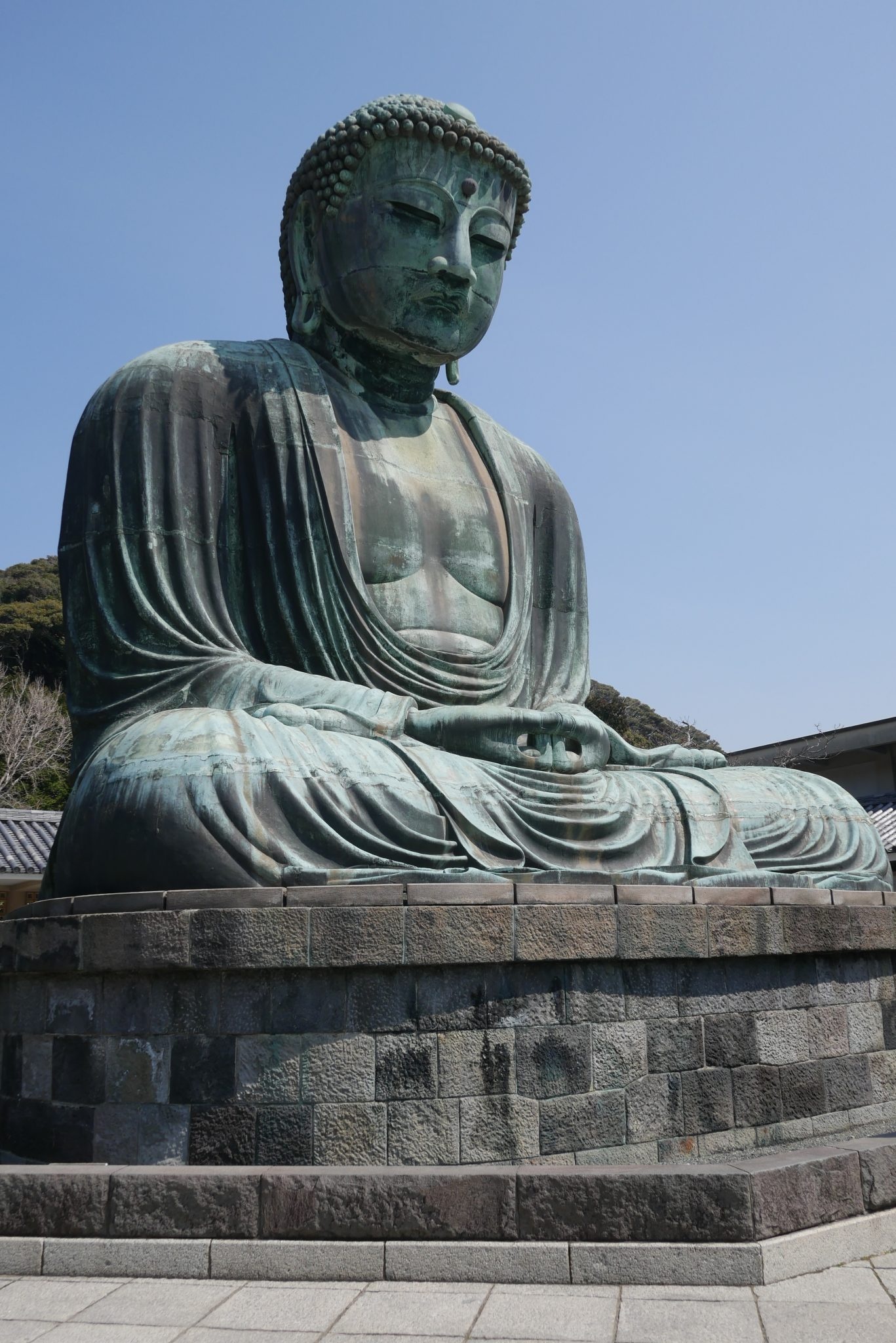 Great Buddha of Kamakura, Japan tips and sights, 1370x2050 HD Handy