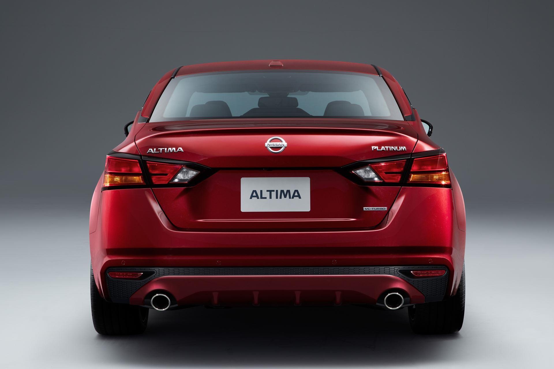 Nissan Altima, Dynamic design, Cutting-edge technology, Premier sedan, 1920x1280 HD Desktop