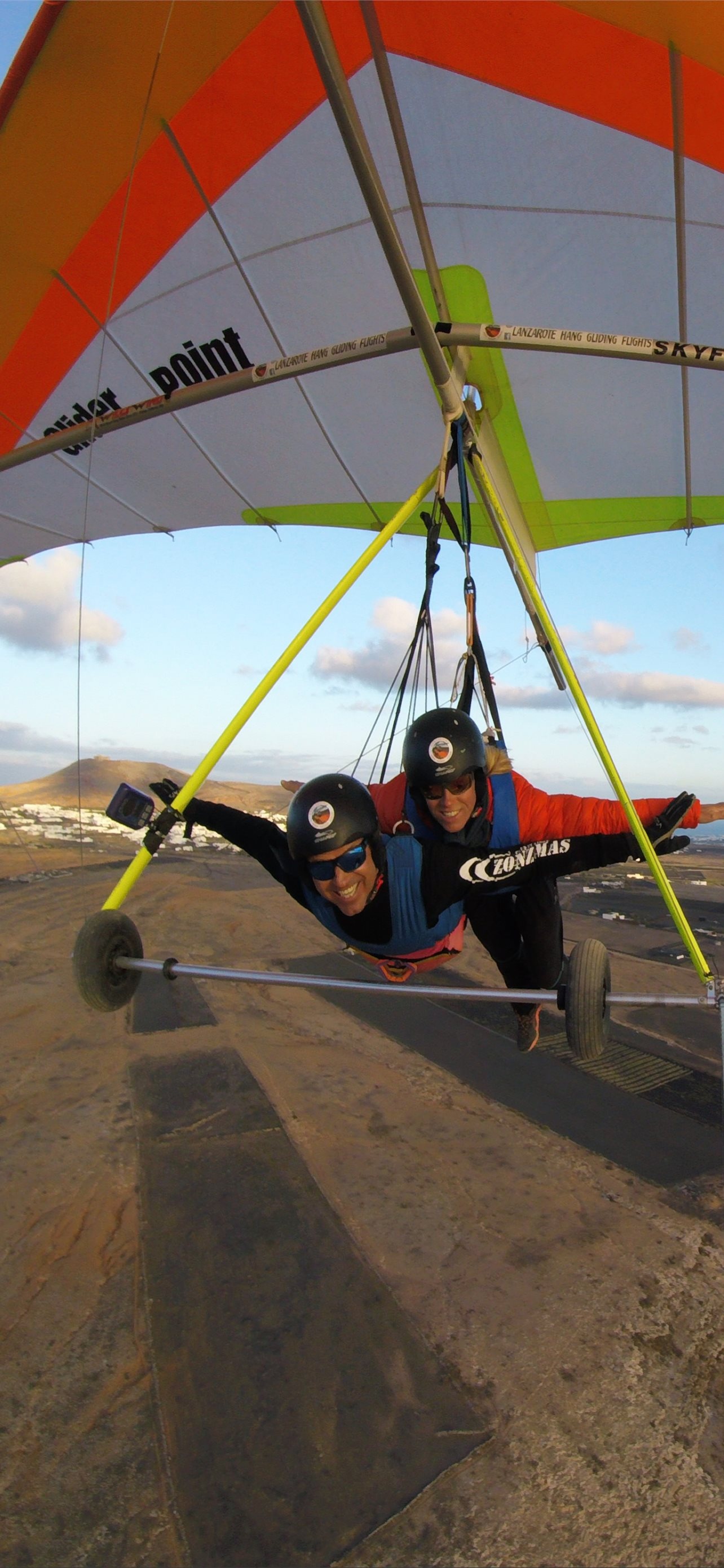 Hang Gliding: The United States Hang Gliding and Paragliding Association, Tandem flights. 1290x2780 HD Wallpaper.