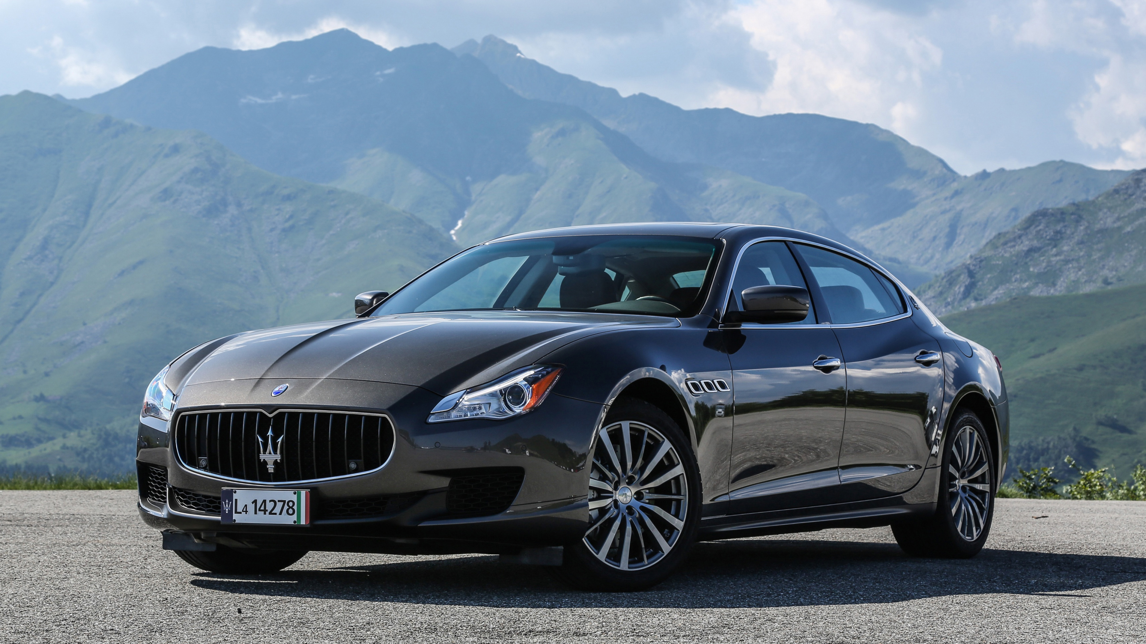 Maserati Quattroporte, Sleek sophistication, Ultimate comfort, Unsurpassed performance, 3840x2160 4K Desktop