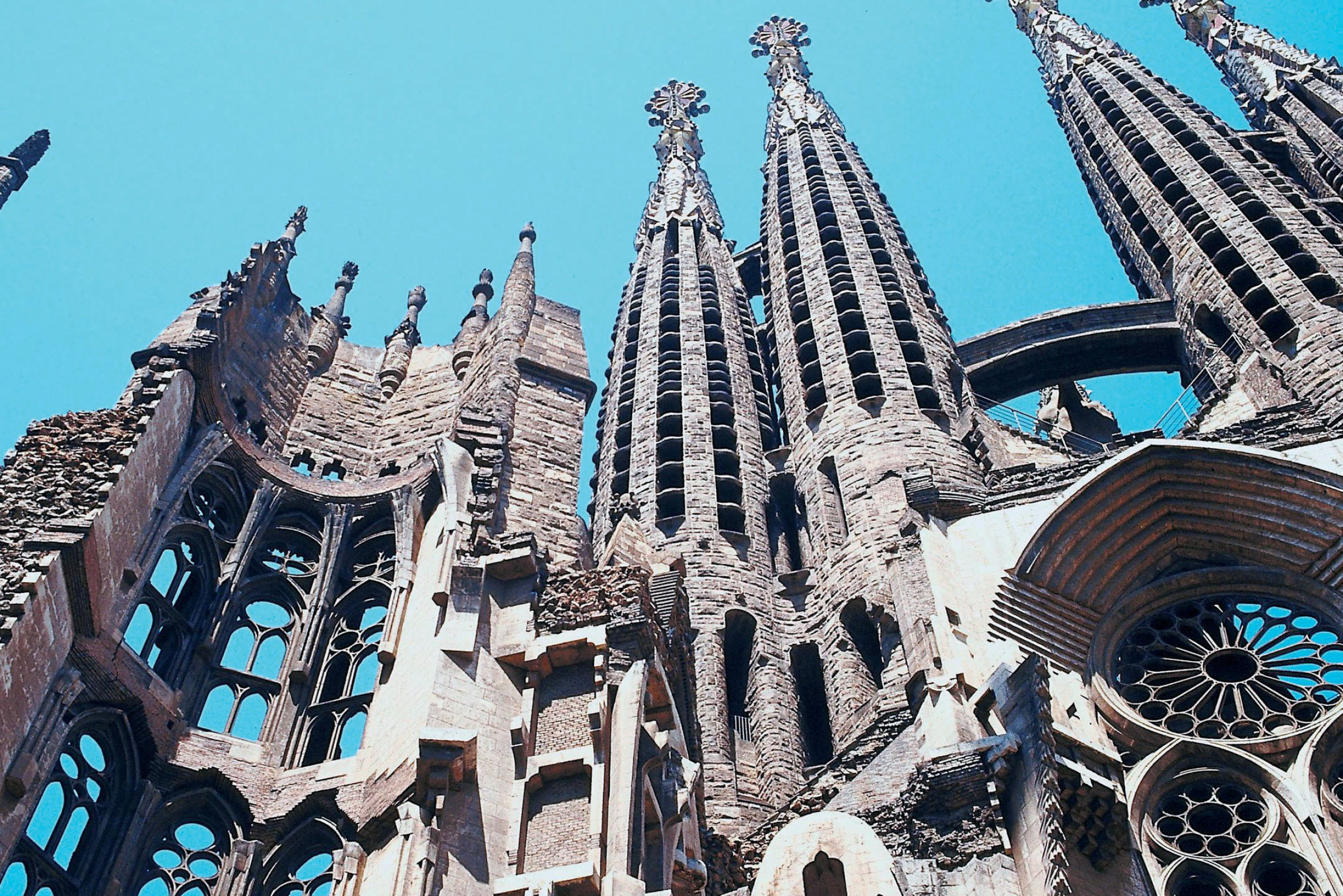 Barcelona City: The Sagrada Familia, An unfinished church in the Eixample district. 2400x1610 HD Background.