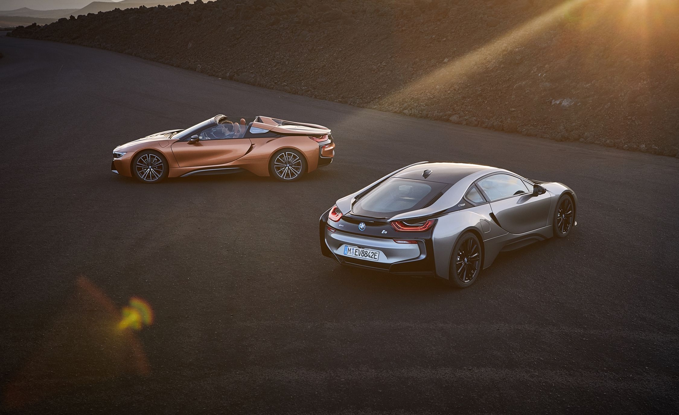 2020 BMW i8 review, Pricing and specs, Futuristic features, High-performance hybrid, Thrilling driving dynamics, 2250x1380 HD Desktop