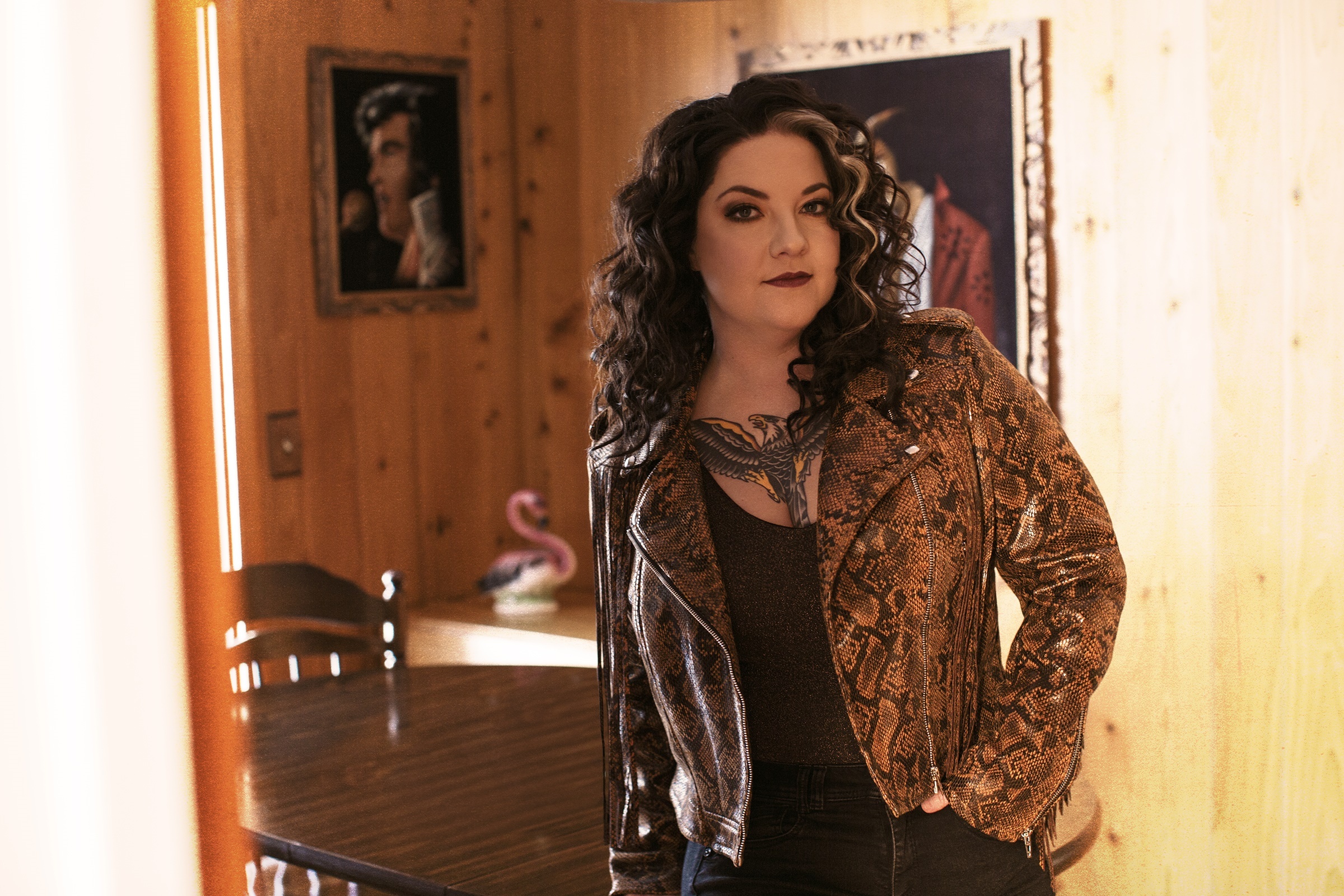 Ashley McBryde, Things you may not know, Sounds Like Nashville article, 2400x1600 HD Desktop