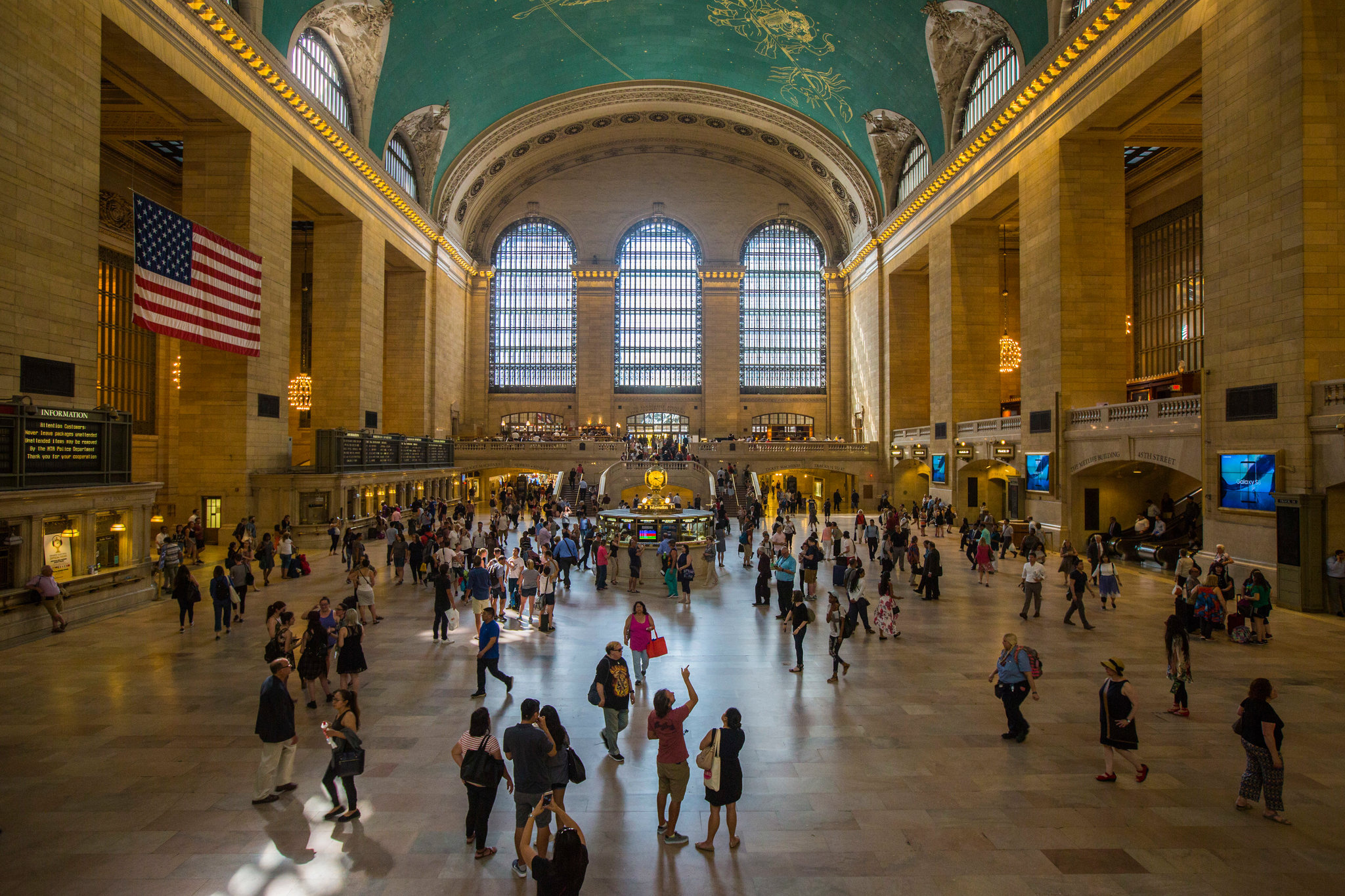 Summer of Hell, Bit of heaven, Grand Central, The New York Times, 2050x1370 HD Desktop