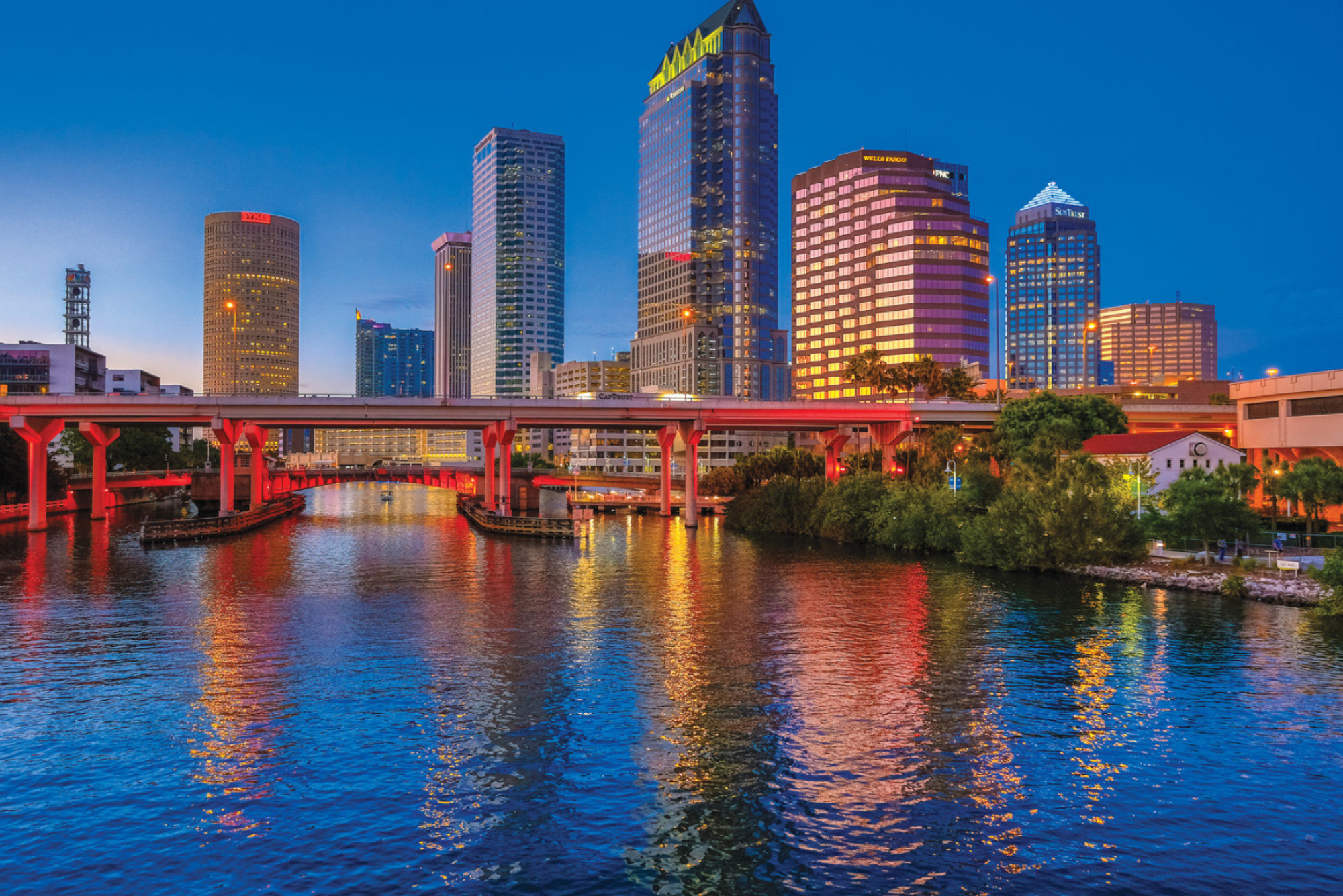 Tampa Skyline, Along the river, 2000x1340 HD Desktop