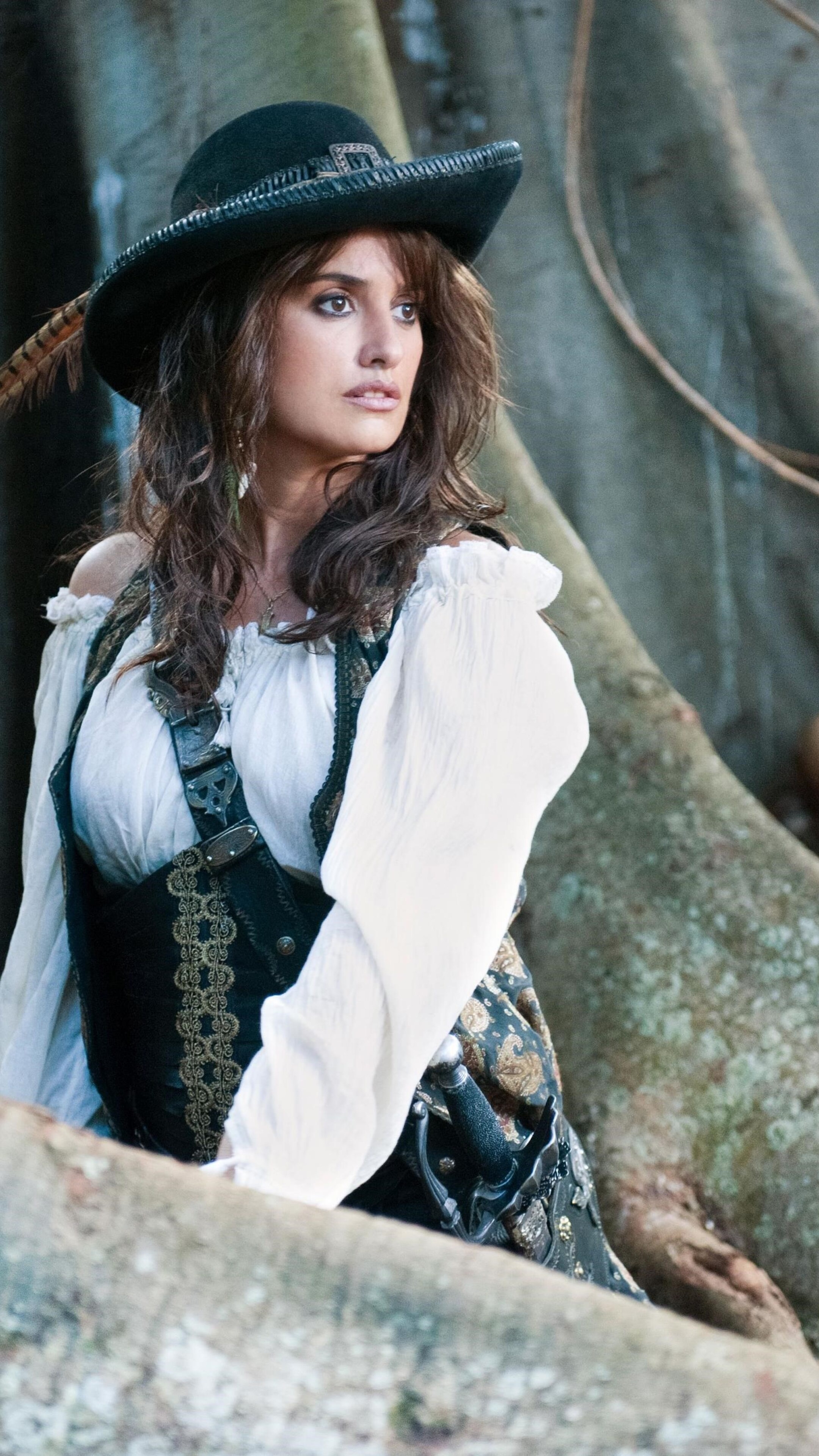 Pirates of the Caribbean: Penelope Cruz as Angelica, Blackbeard's daughter. 2160x3840 4K Background.