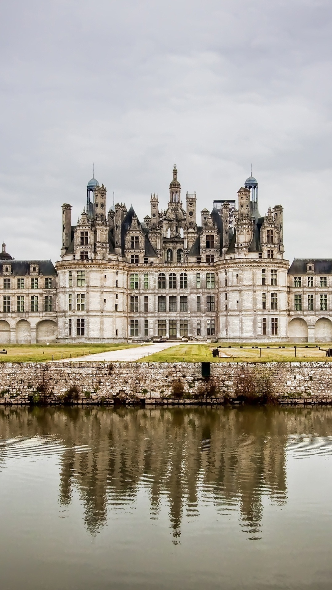 Chateau de Chambord Wallpaper für iPhone 6 Plus, 1080x1920 Full HD Handy