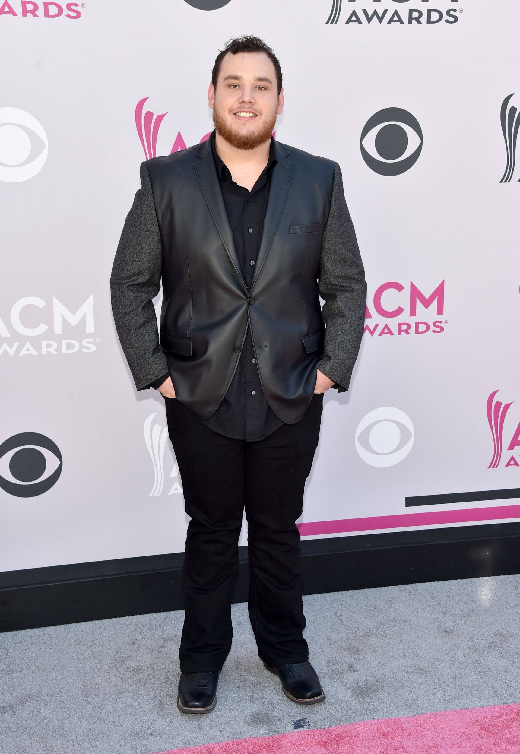 Luke Combs, ACM Awards 2017, Red carpet arrivals, Country music, 1730x2500 HD Phone