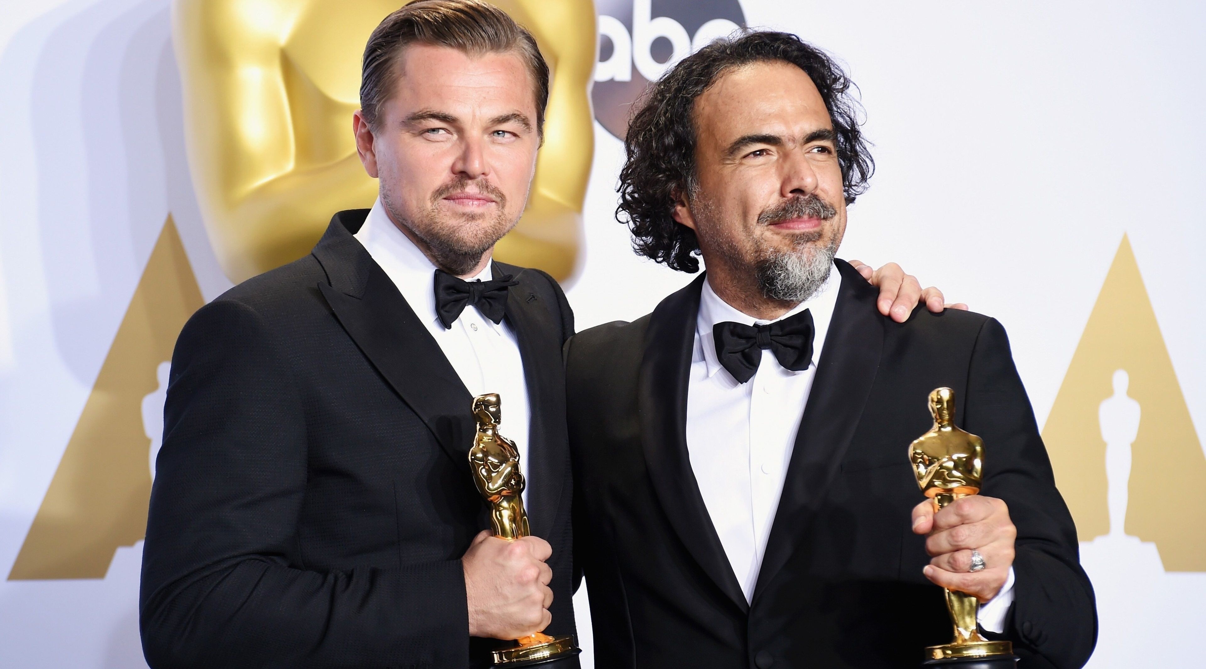 Leonardo DiCaprio, 4K HD wallpaper, Oscars winner, Actors' triumph, 3840x2130 HD Desktop