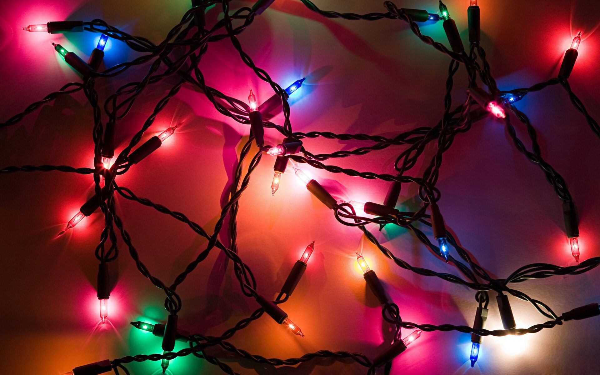 Christmas Lights: Small, colored electric lamps that are hung up as decorations. 1920x1200 HD Background.