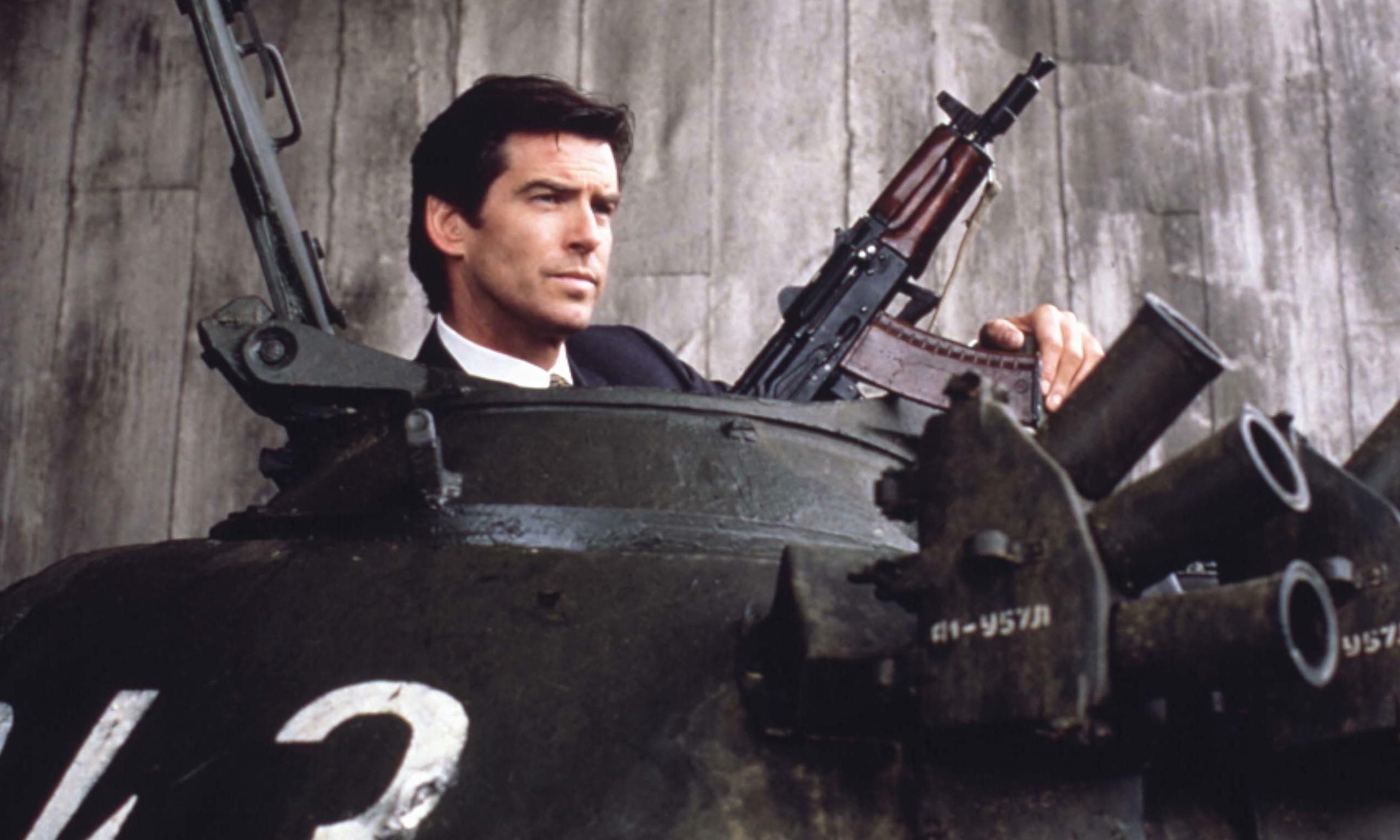 James Bond 007, Goldeneye poster, Thrilling adventure, Classic spy, 2560x1540 HD Desktop