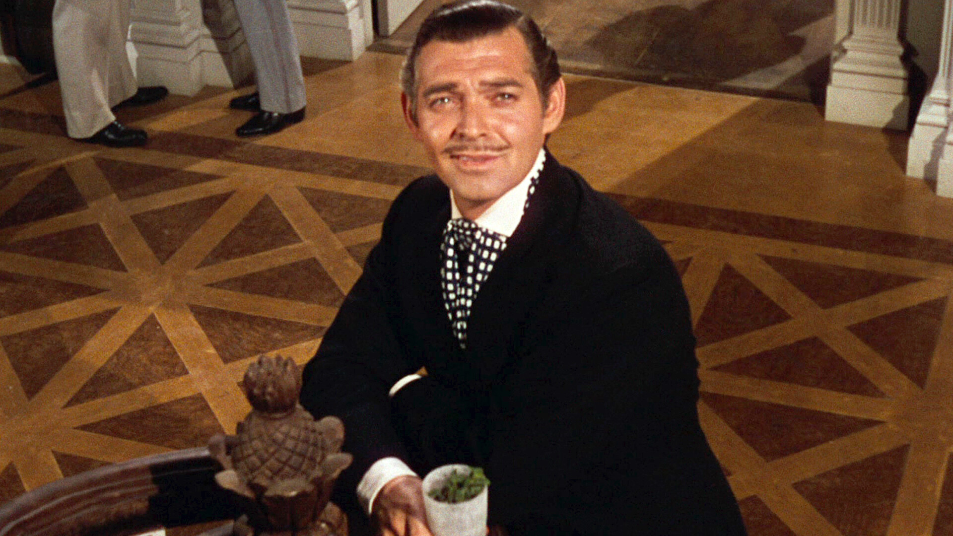 Gone with the Wind: Clark Gable as Rhett Butler, a cynical, charming, and mocking philanderer. 1920x1080 Full HD Wallpaper.