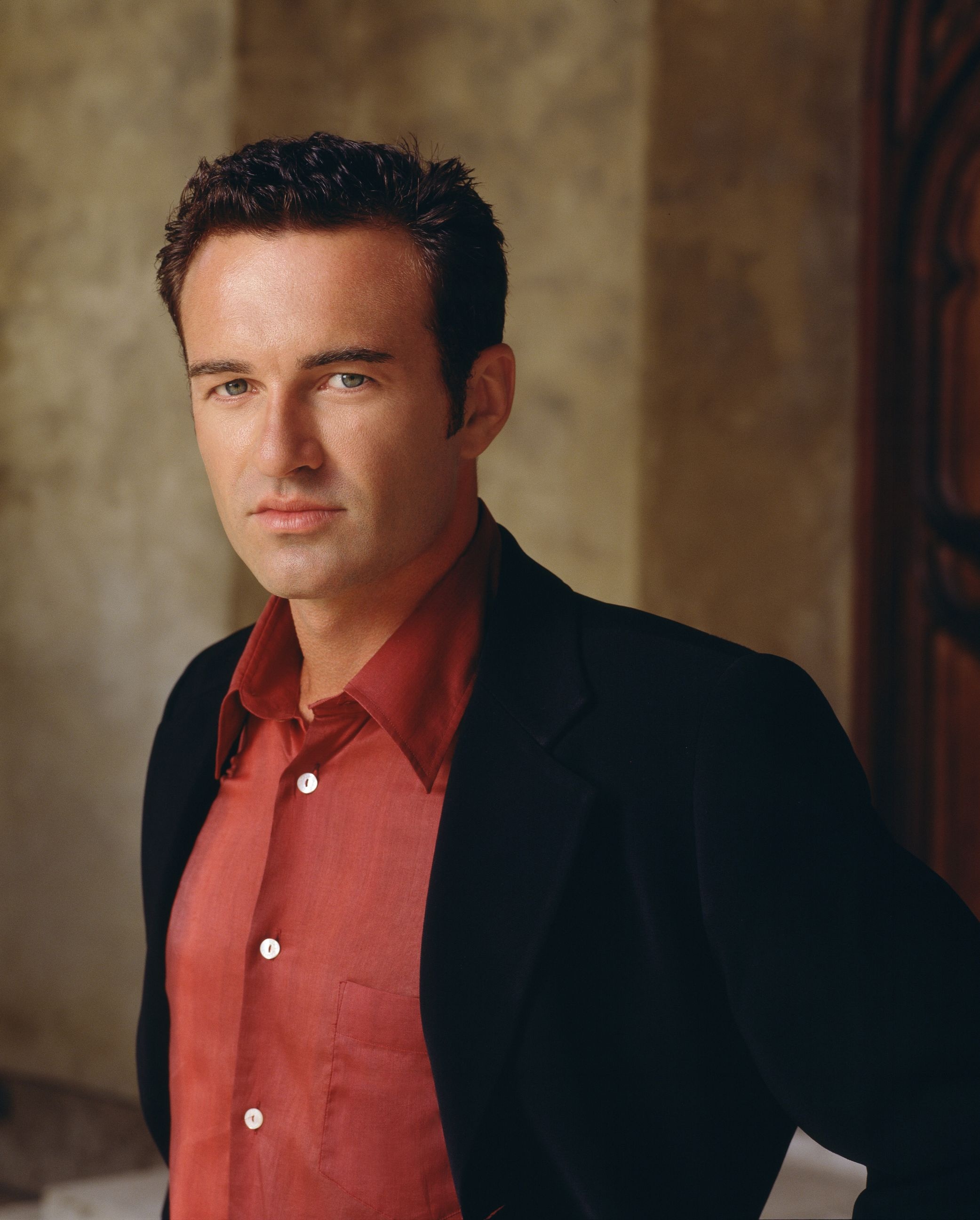 Julian McMahon, HQ wallpapers, Celebrity images, 4K, 2090x2600 HD Phone