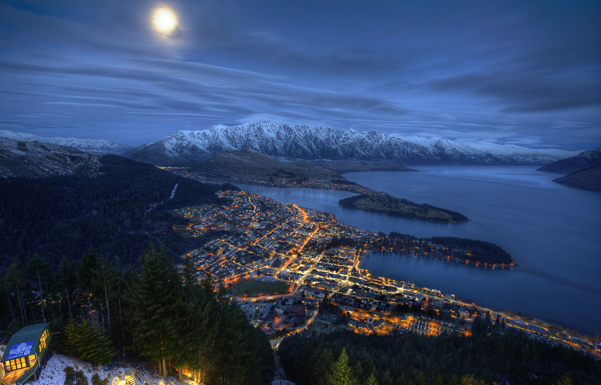 Queenstown, New Zealand, Overlook night, Free pictures, 2050x1320 HD Desktop